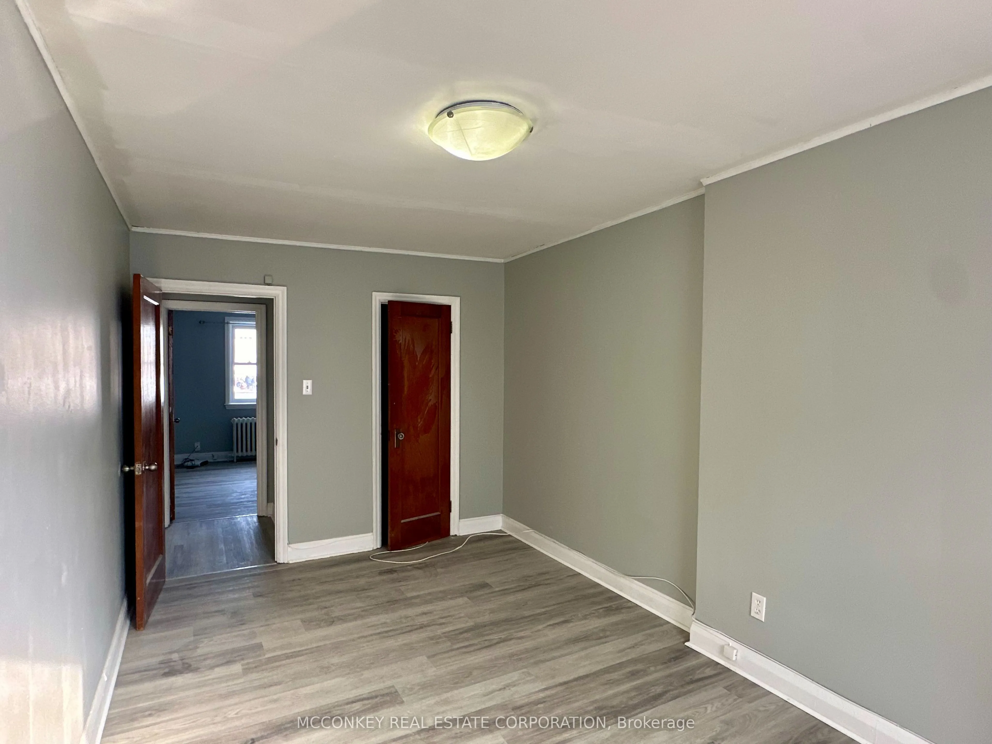 324 Charlotte Street, #Upper