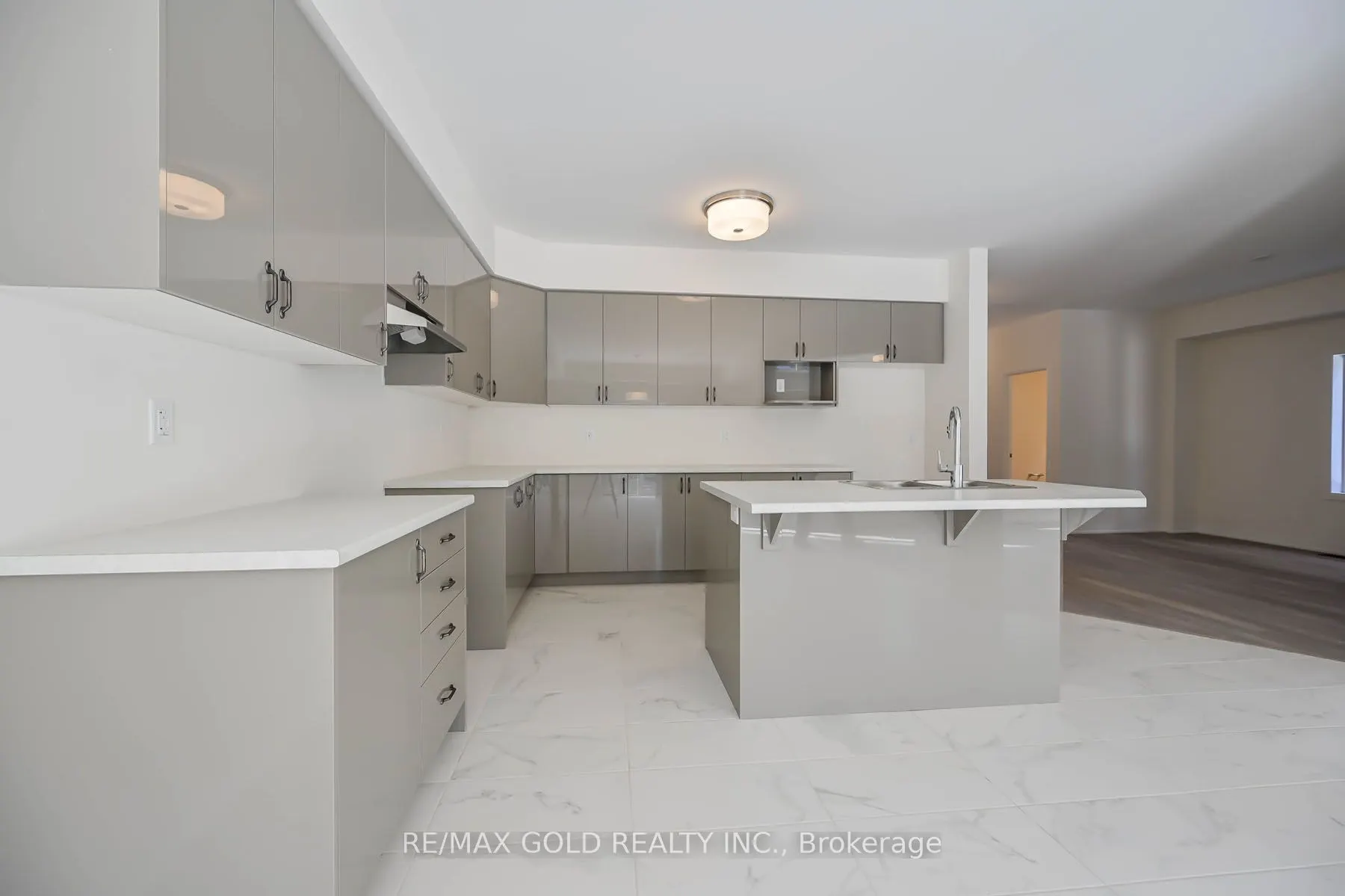 50 Wakeling Drive