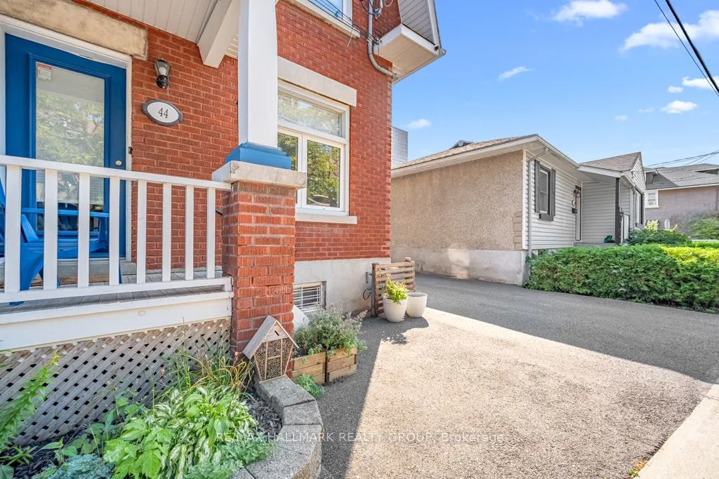 44 PUTMAN Avenue