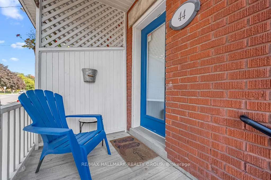 44 PUTMAN Avenue