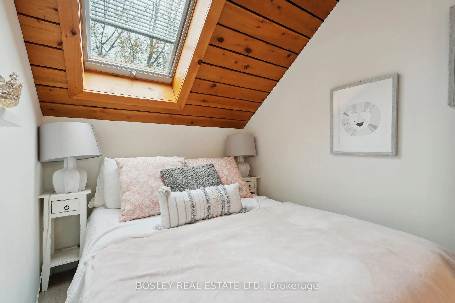 101 St Moritz Crescent