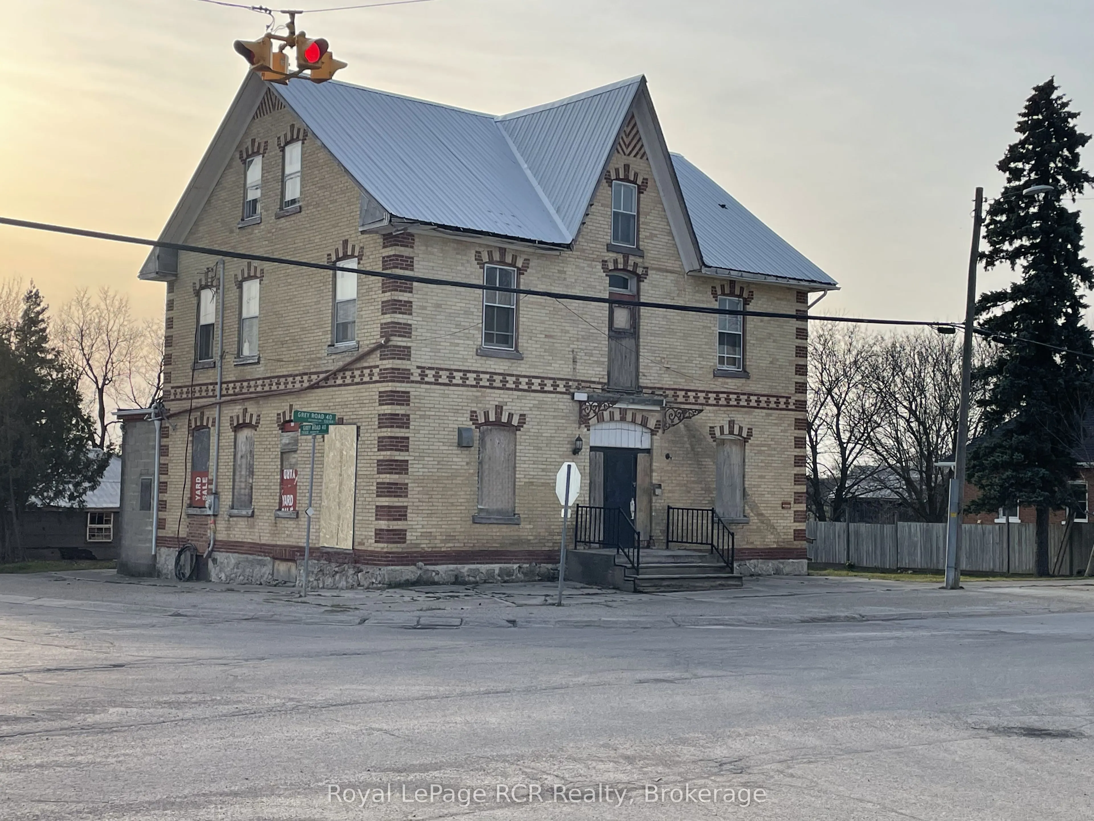 136188 Grey Rd 40