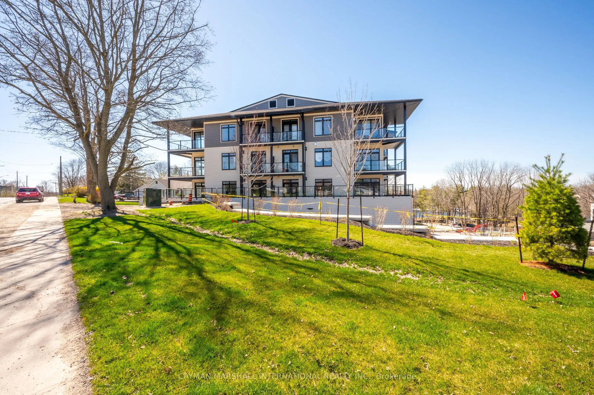 17 Cleave Avenue, #301