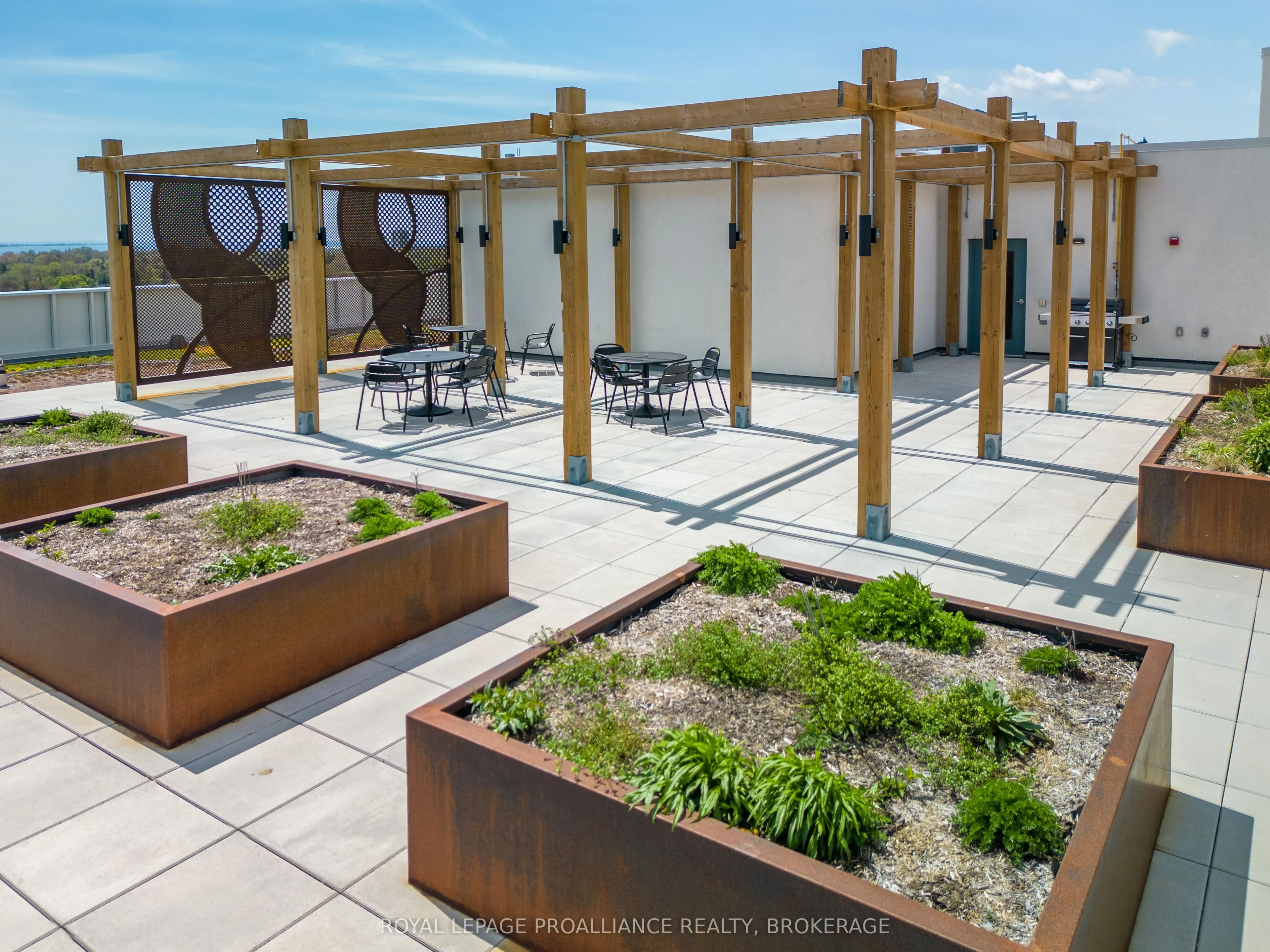 652 Princess Street, #1023