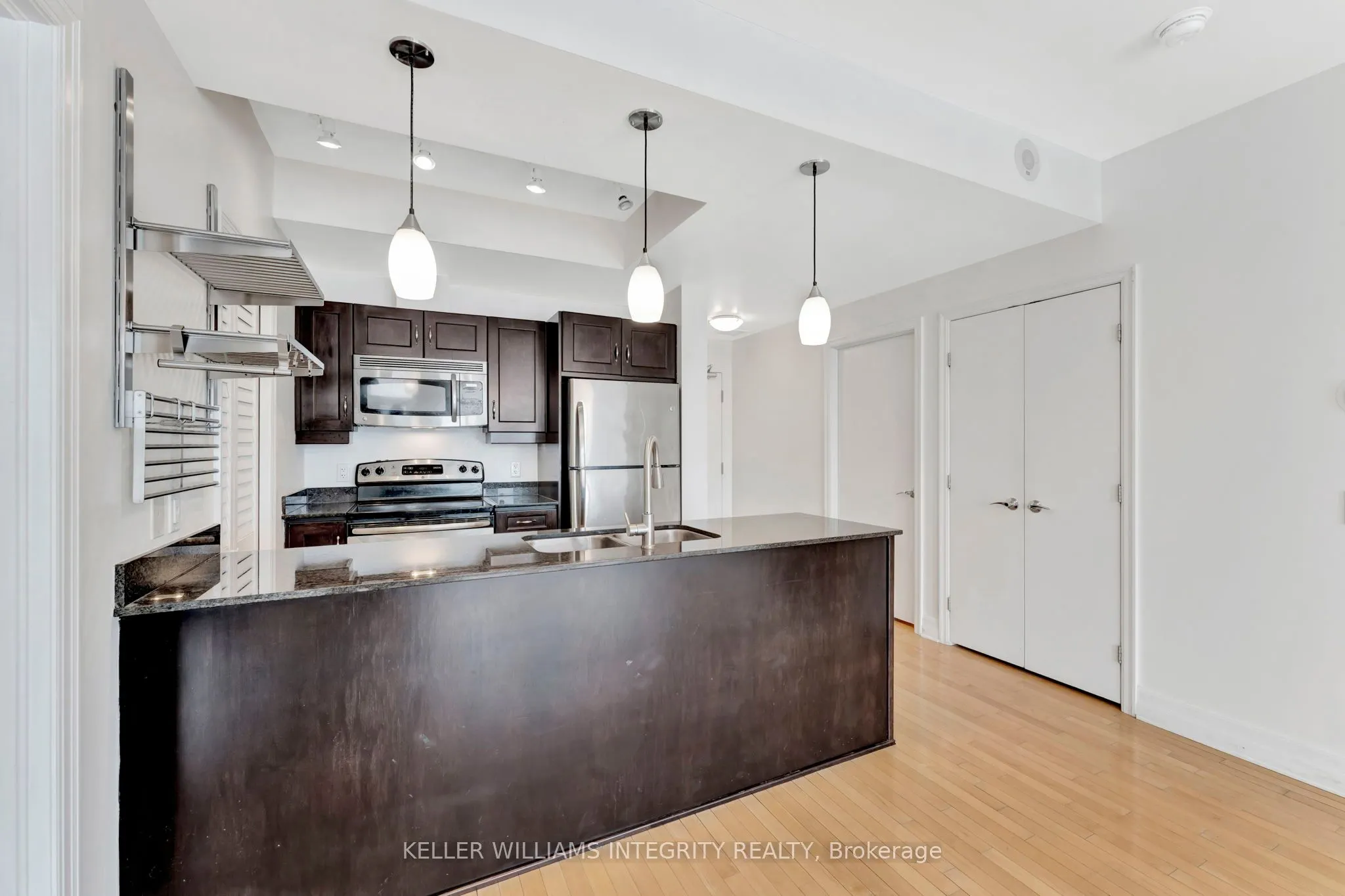 75 Cleary Avenue E, #1003