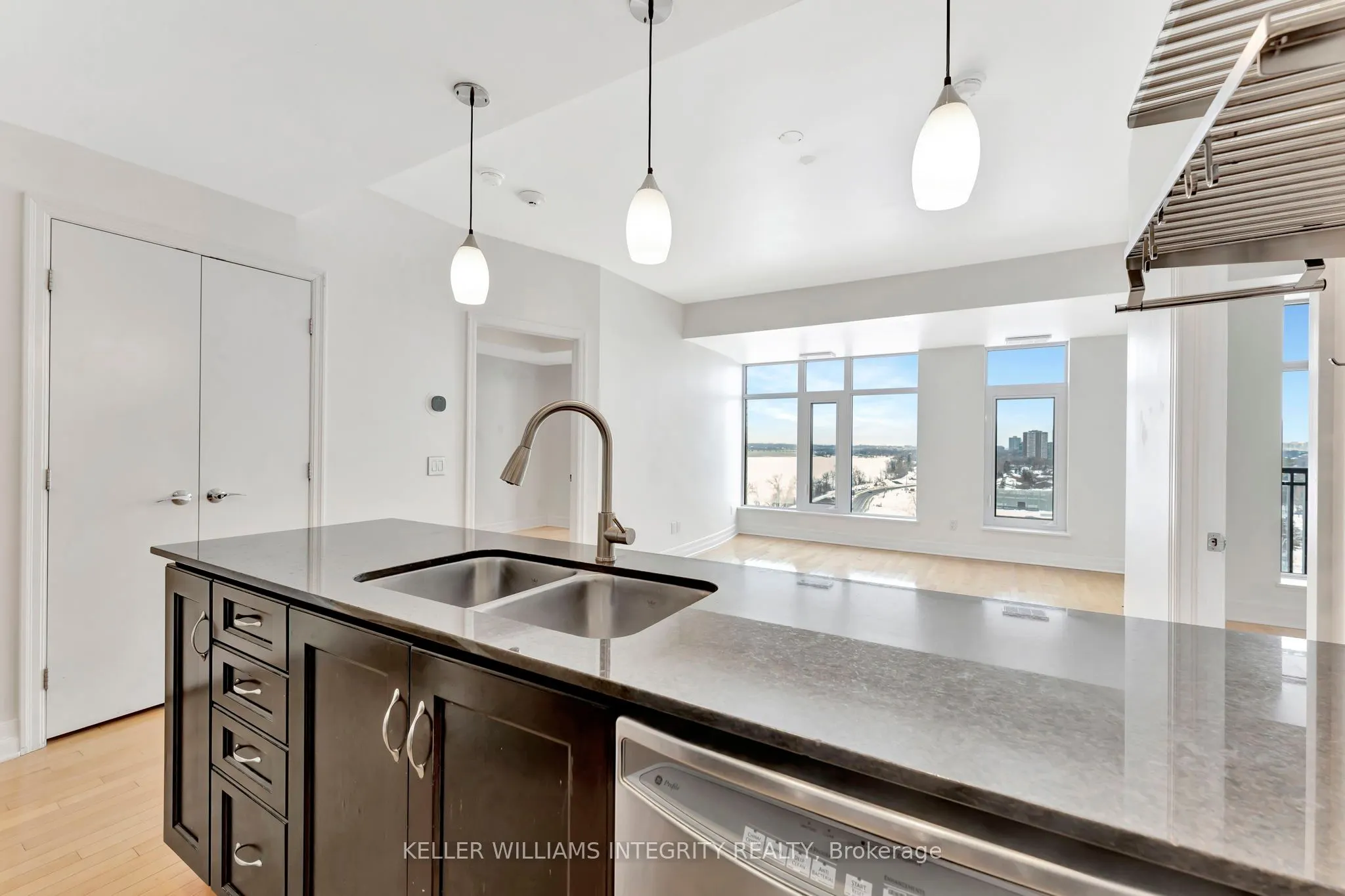 75 Cleary Avenue E, #1003