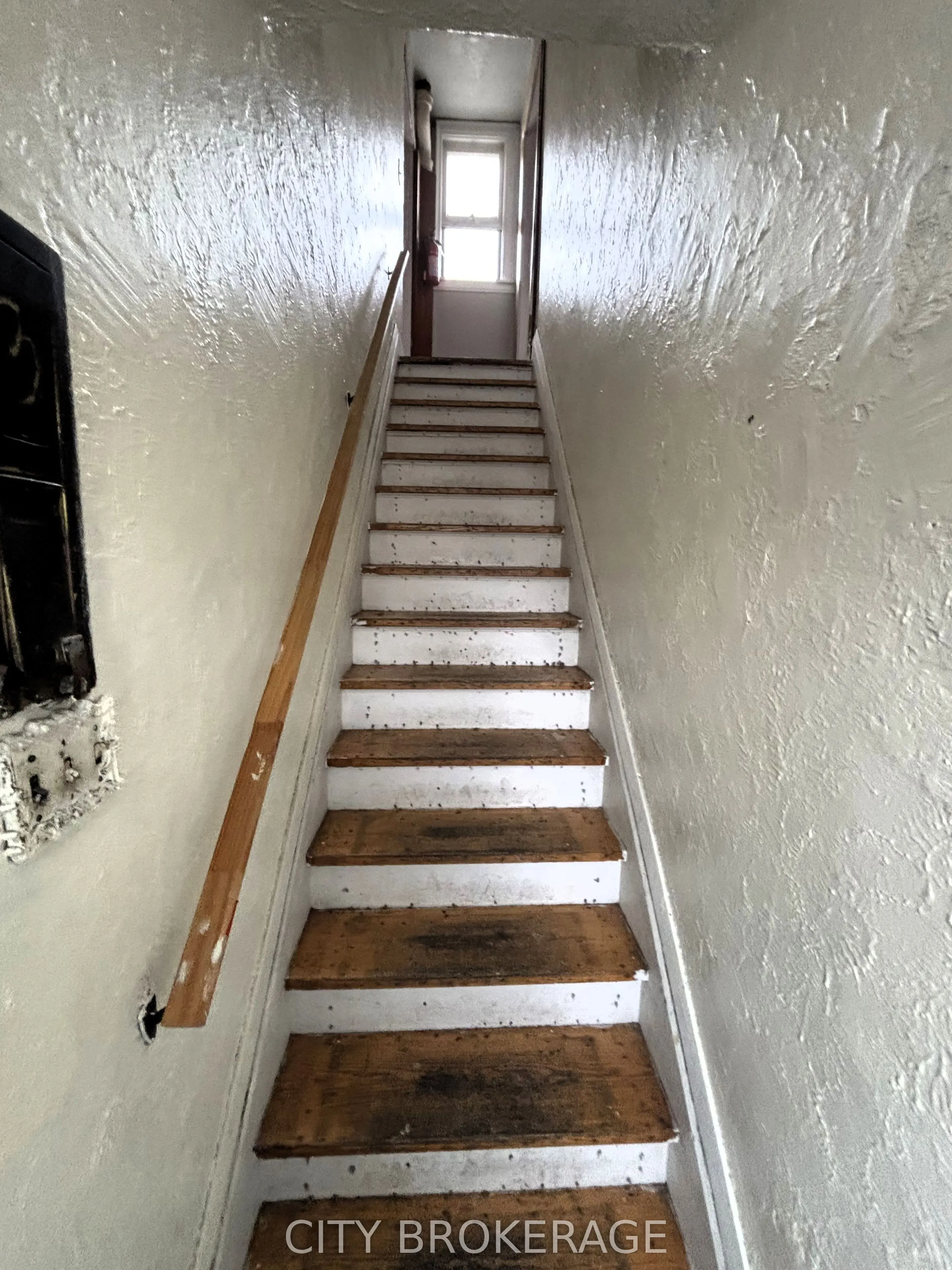 4 Rosemont Avenue