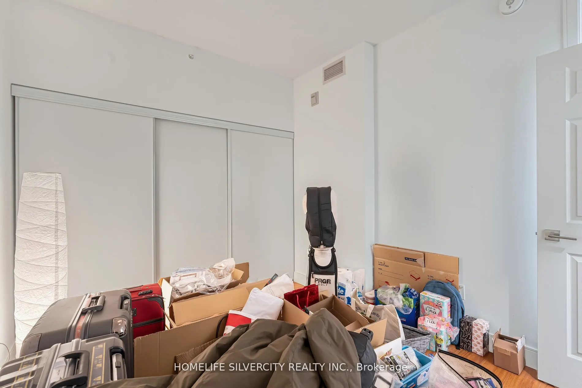 1 Wellington Street #615