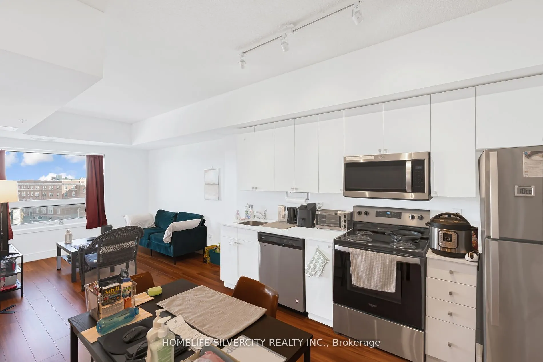 1 Wellington Street #615