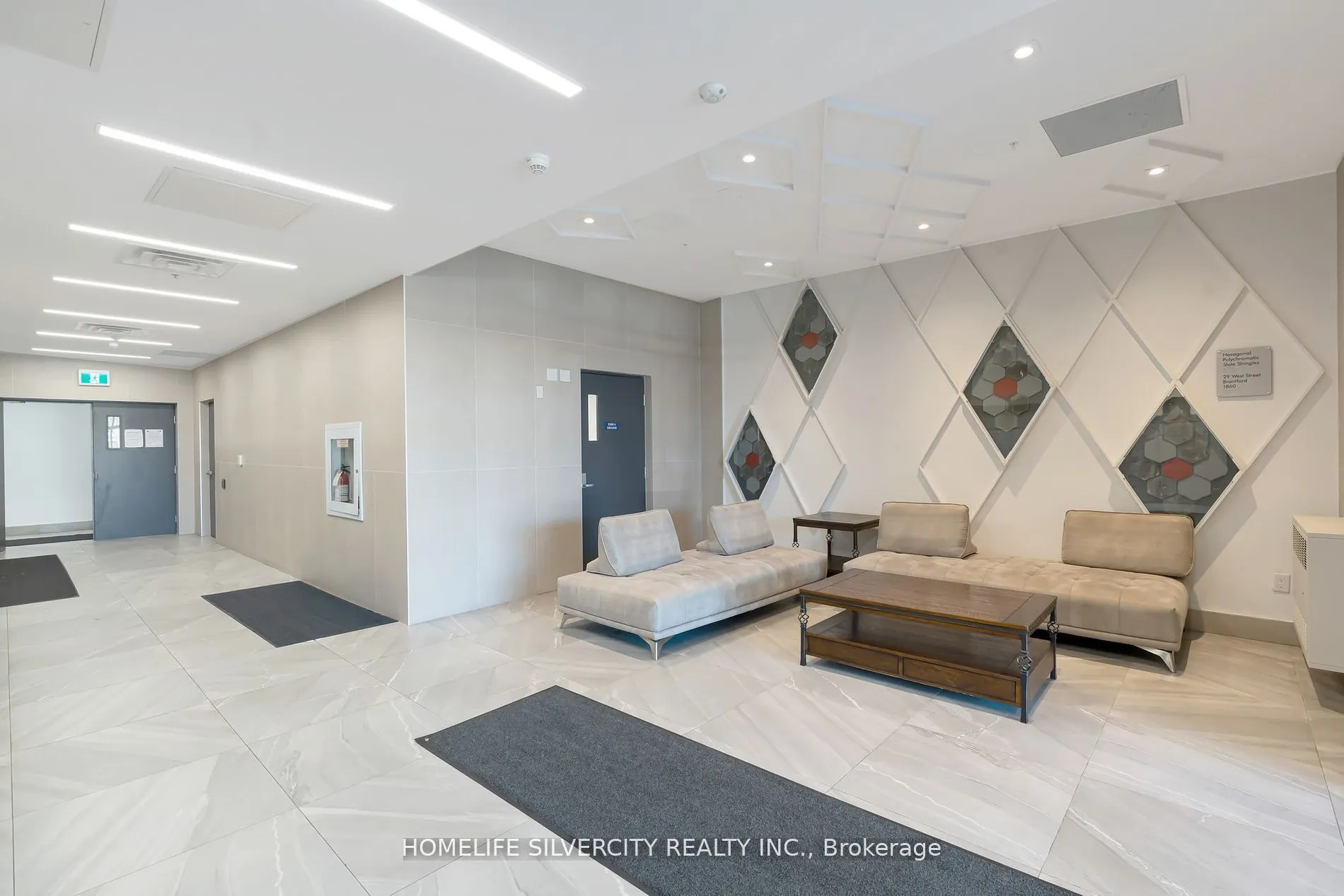 1 Wellington Street #615