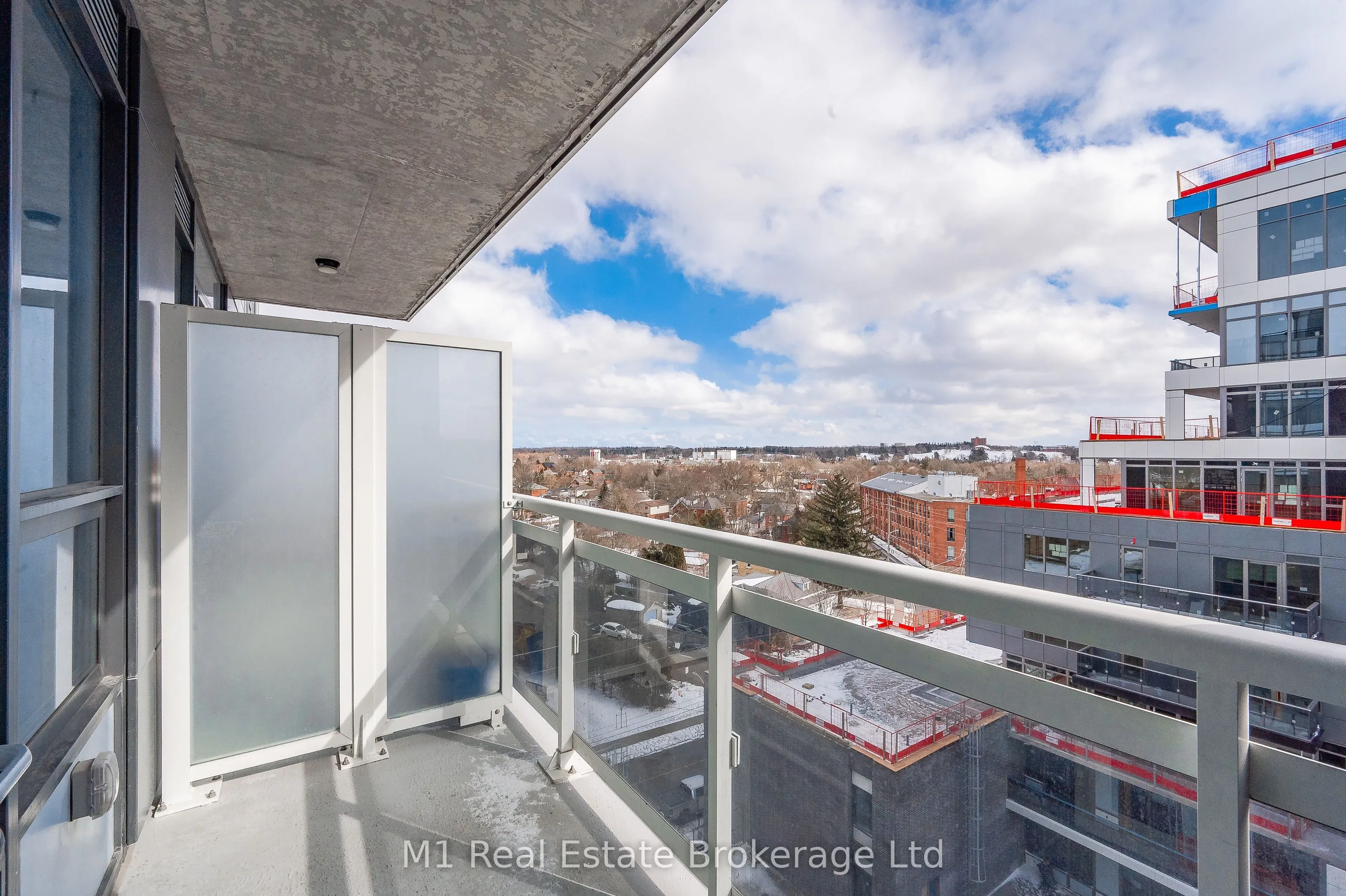 63 Arthur Street S, #801