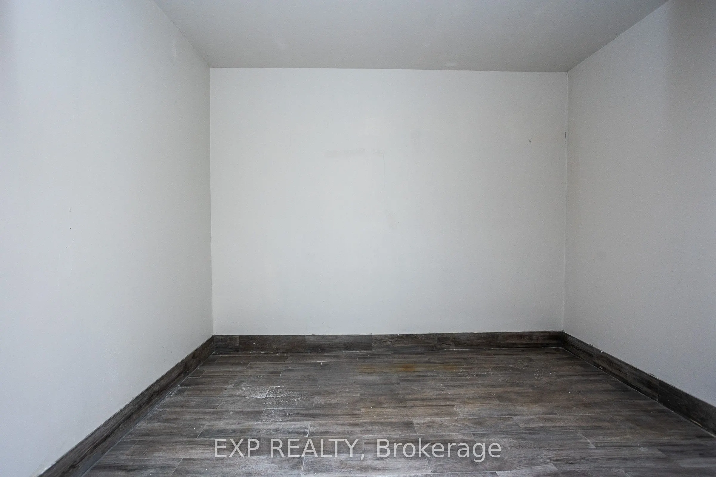 950-956 & 948 2nd Avenue E