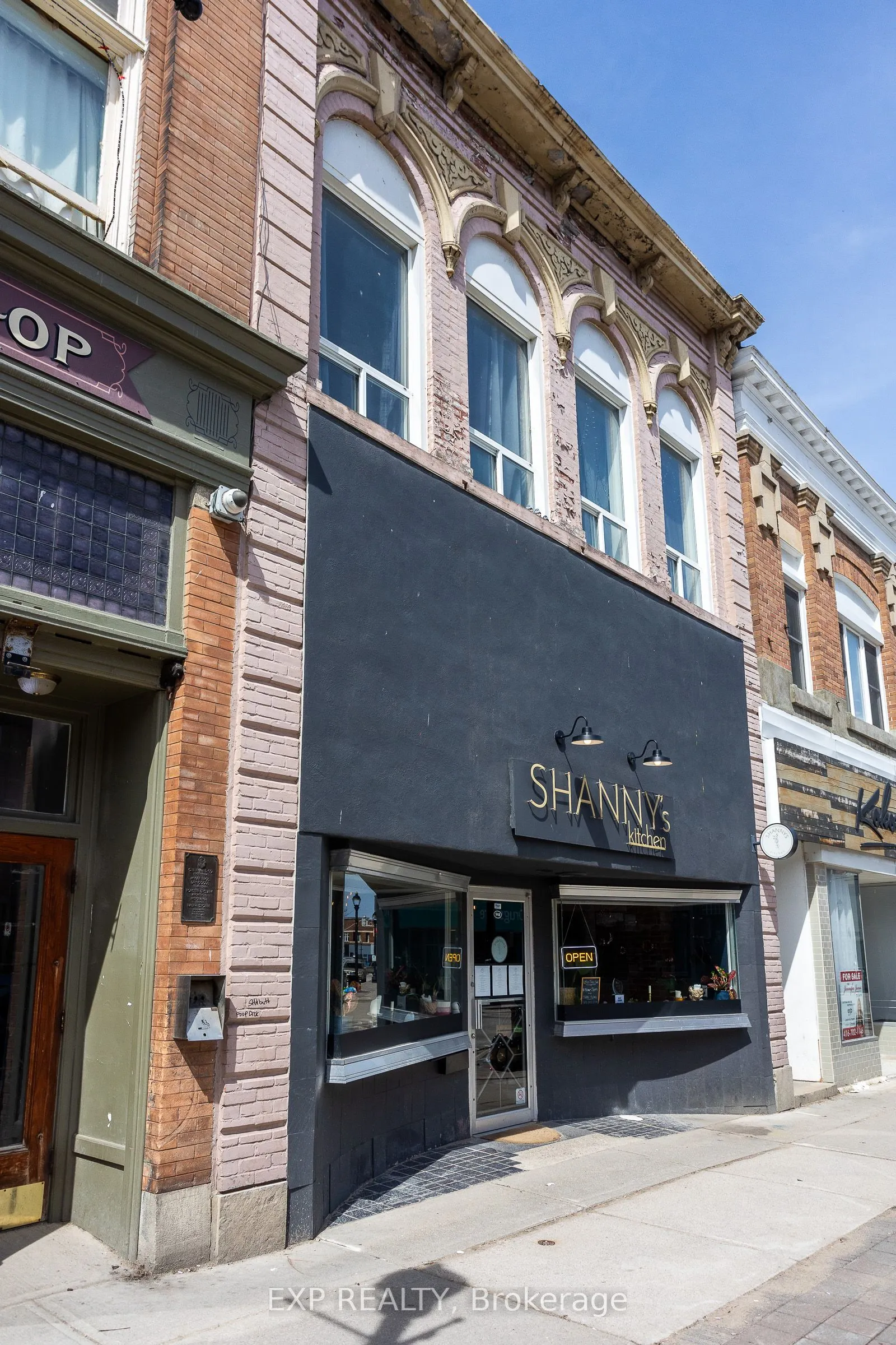 950-956 & 948 2nd Avenue E