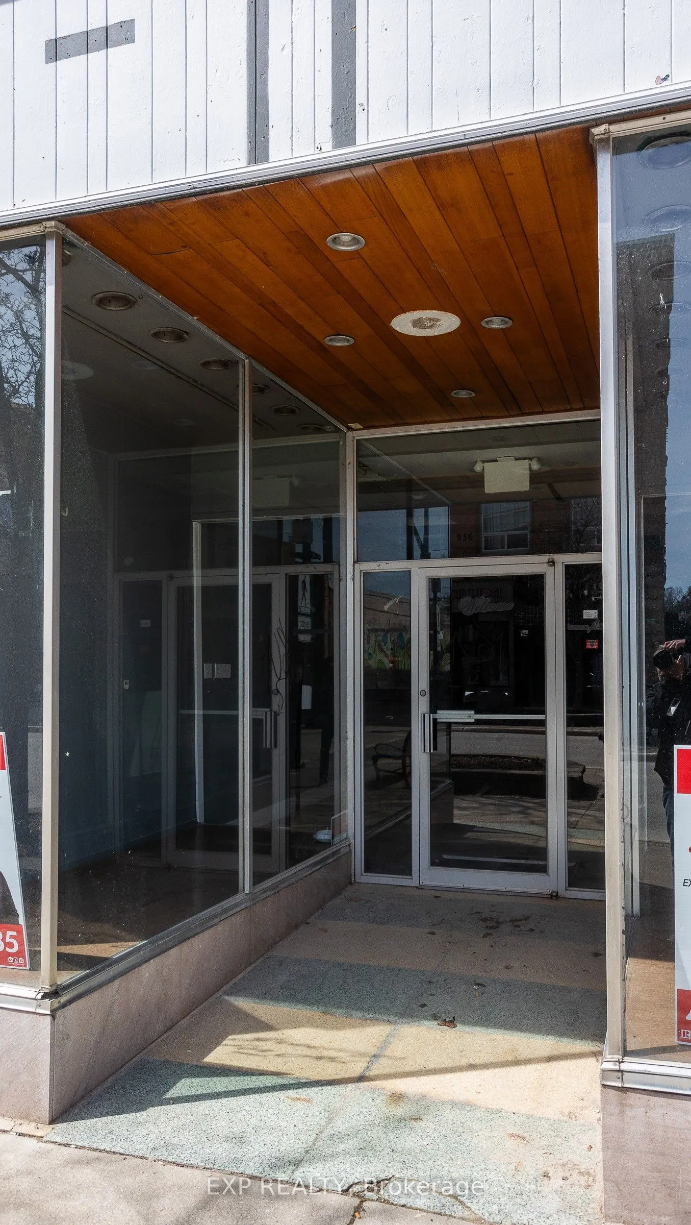 950-956 & 948 2nd Avenue E