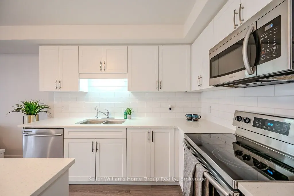 166 Rochefort Street, #E