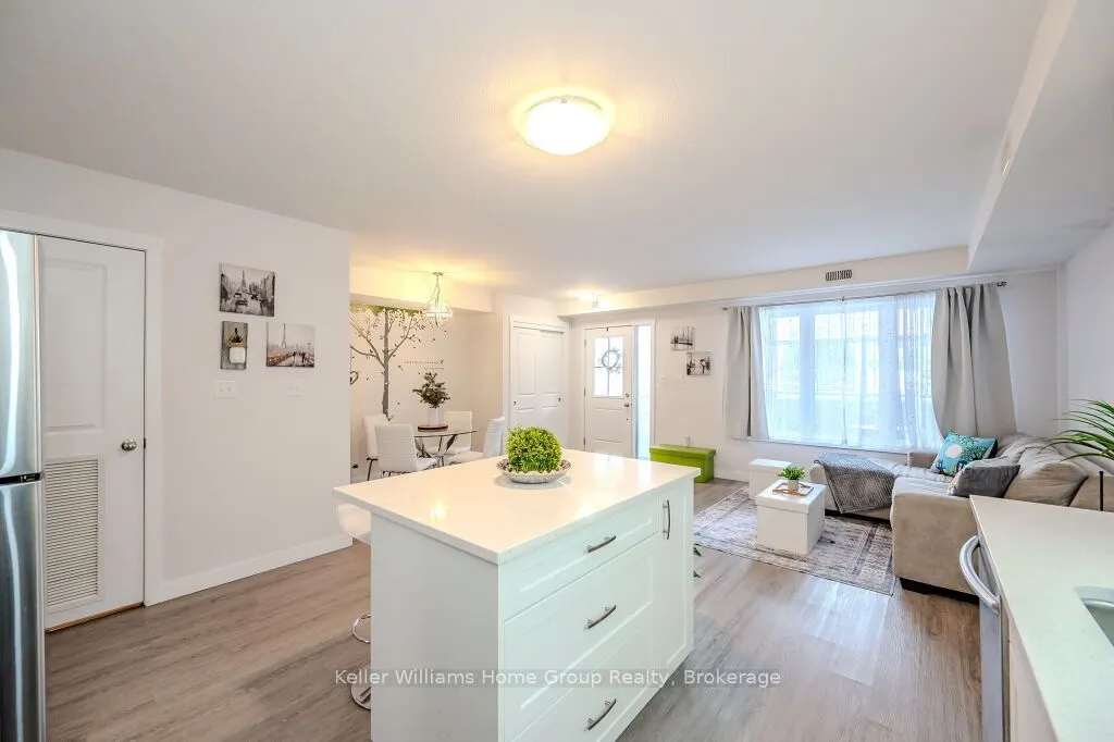 166 Rochefort Street, #E