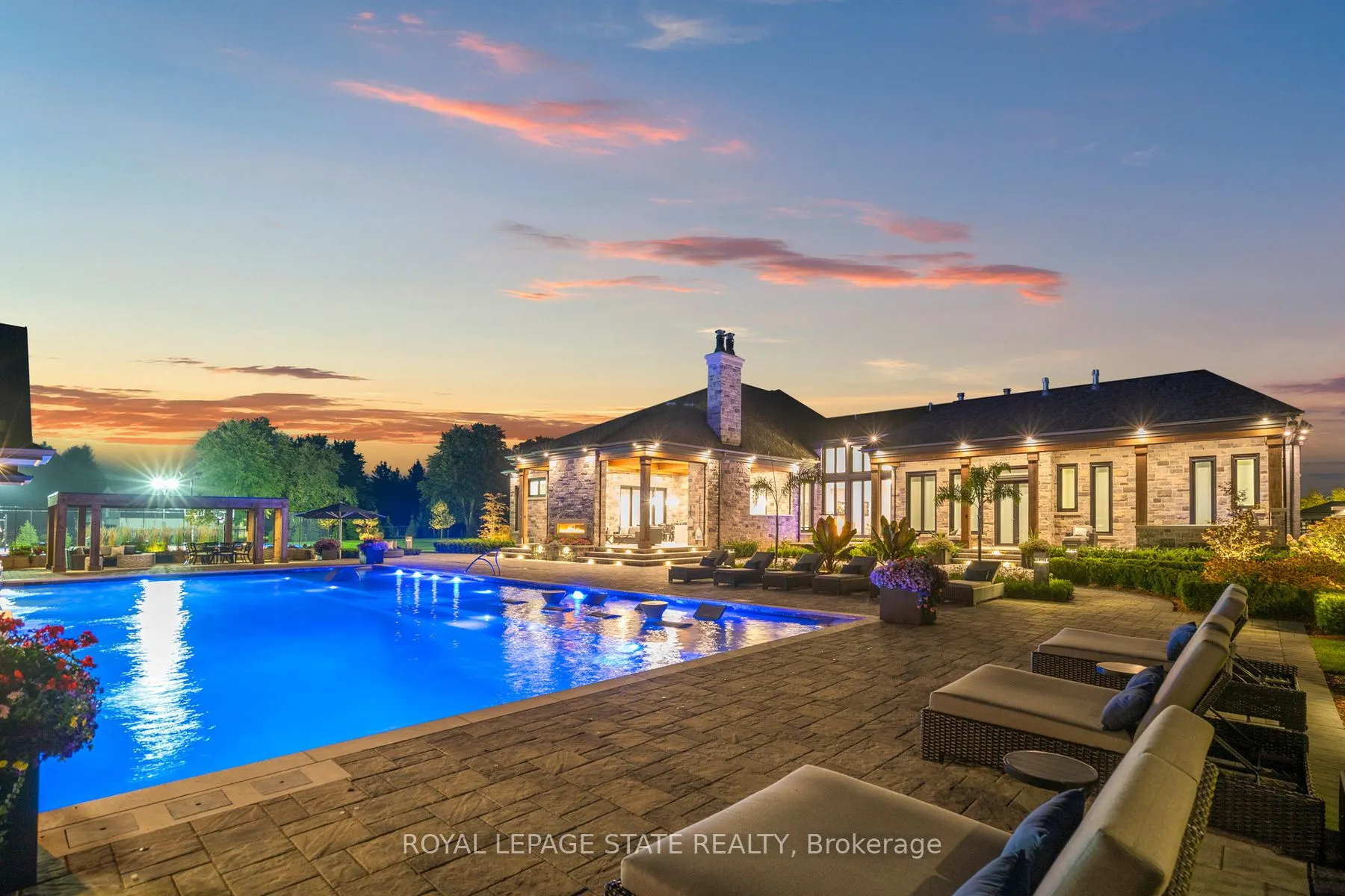 1272 Fiddlers Green Road