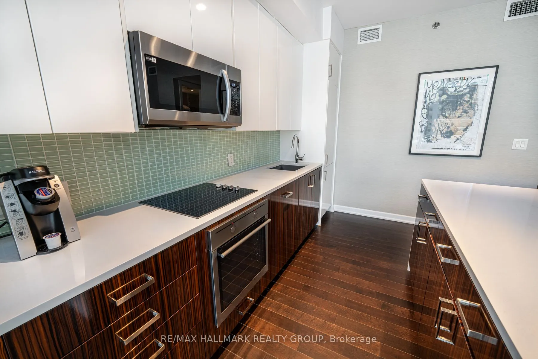 300 Lisgar Street, #203
