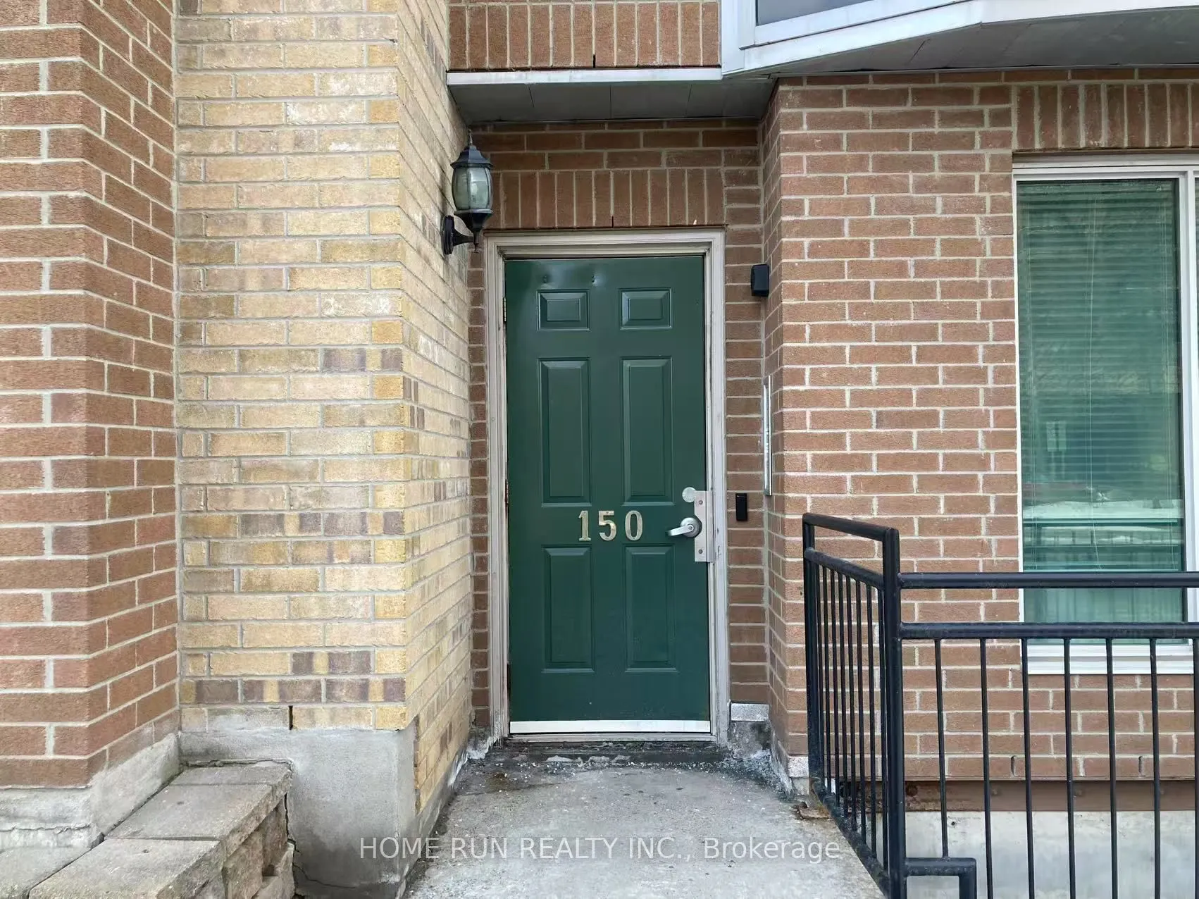 150 York Street, #2A