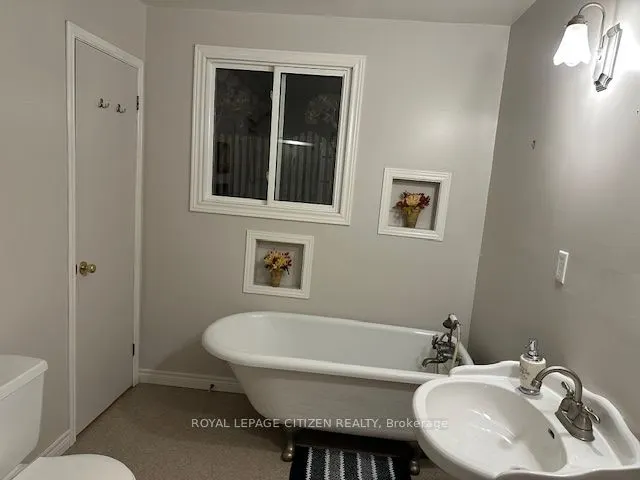 394073 County Road 12