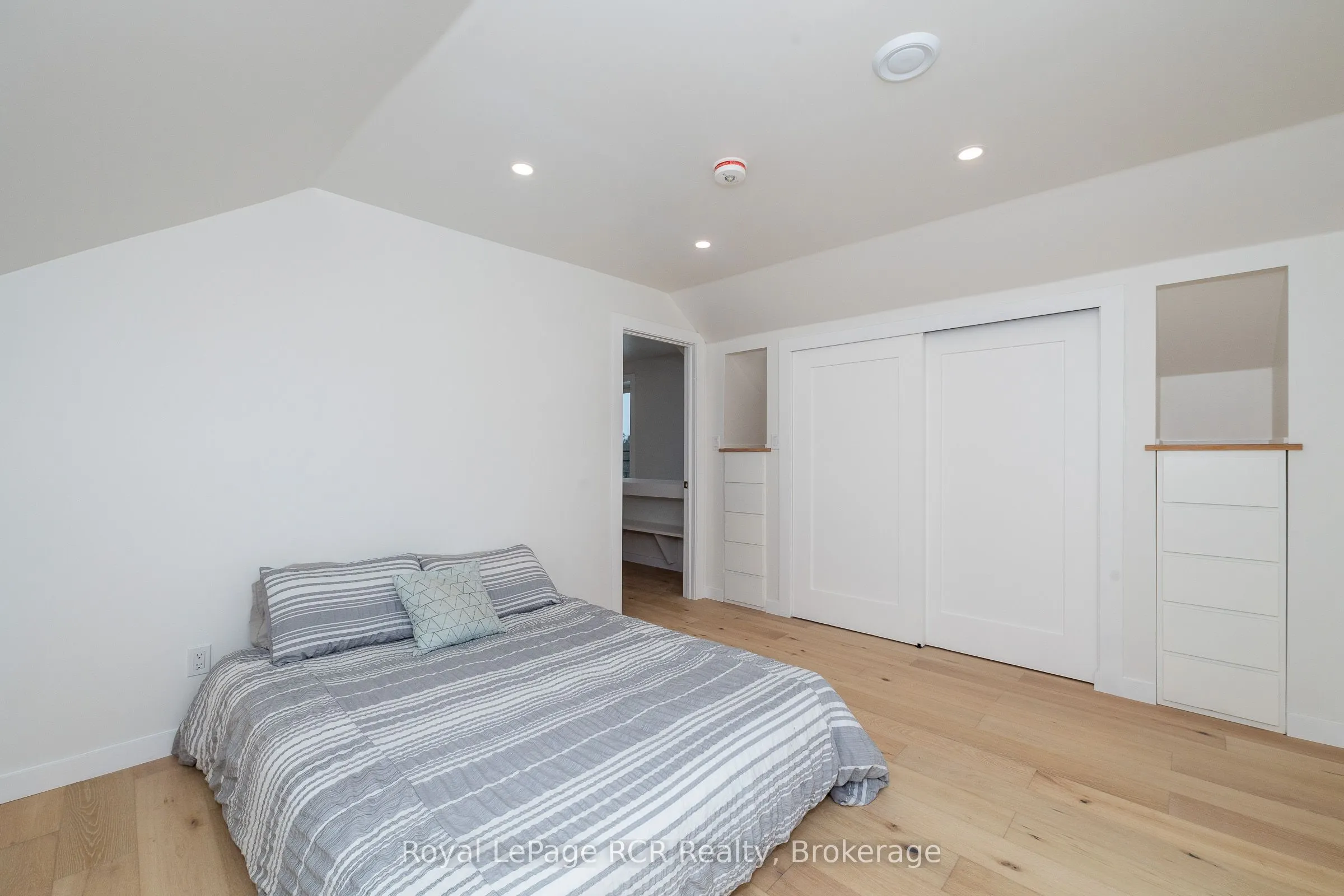116190 Grey Road 3