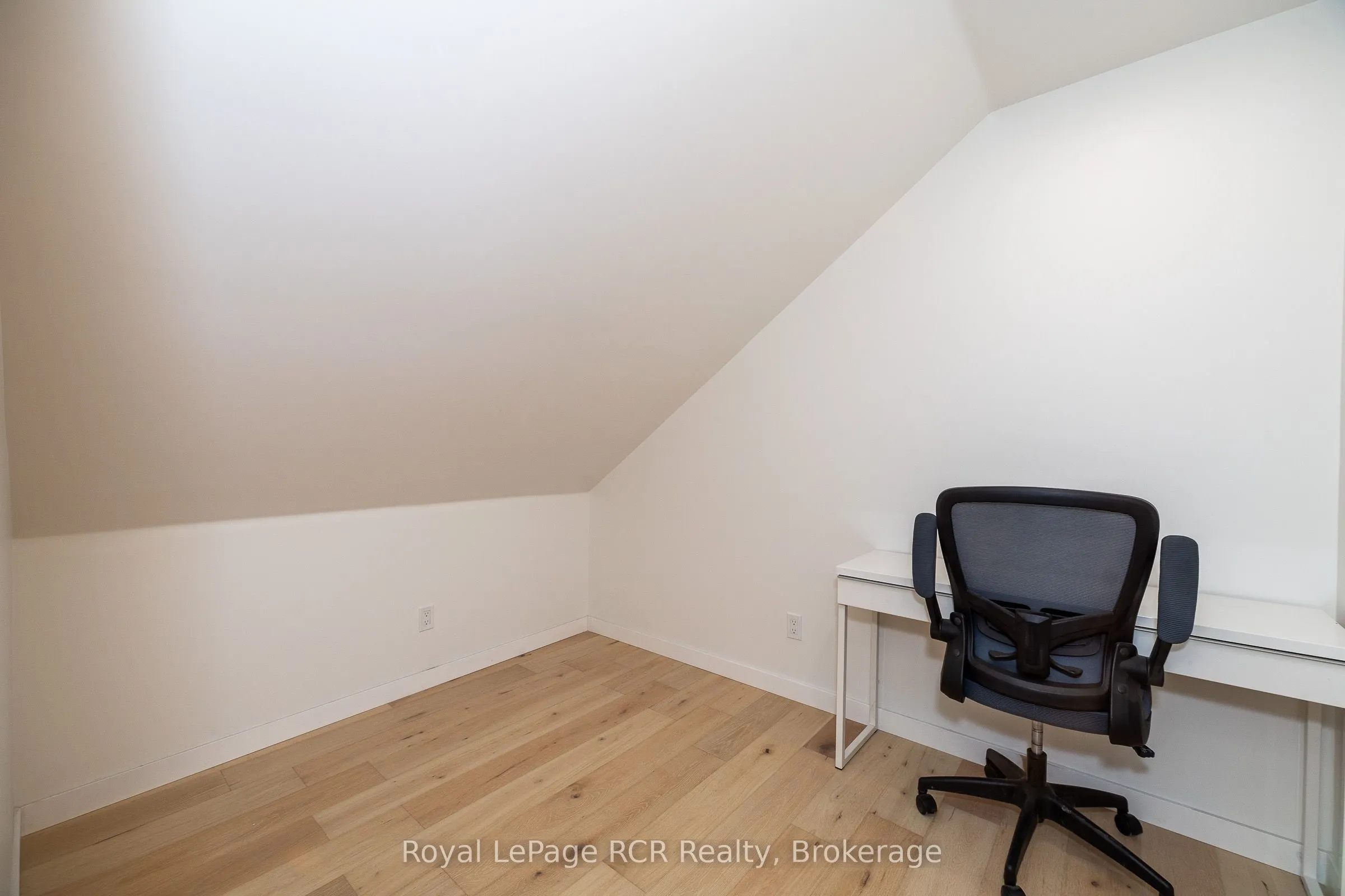 116190 Grey Road 3