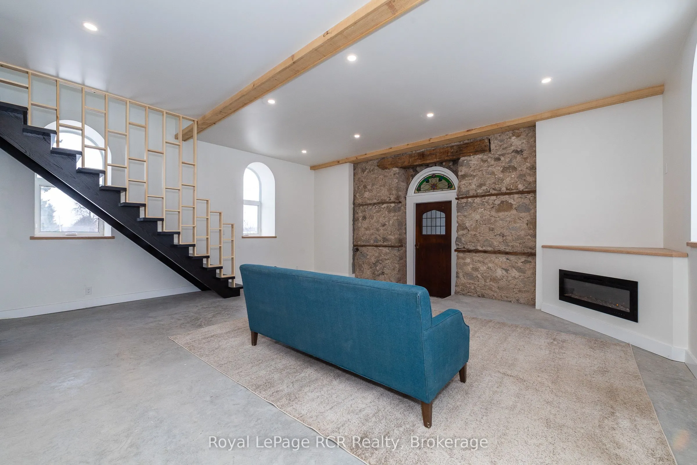 116190 Grey Road 3