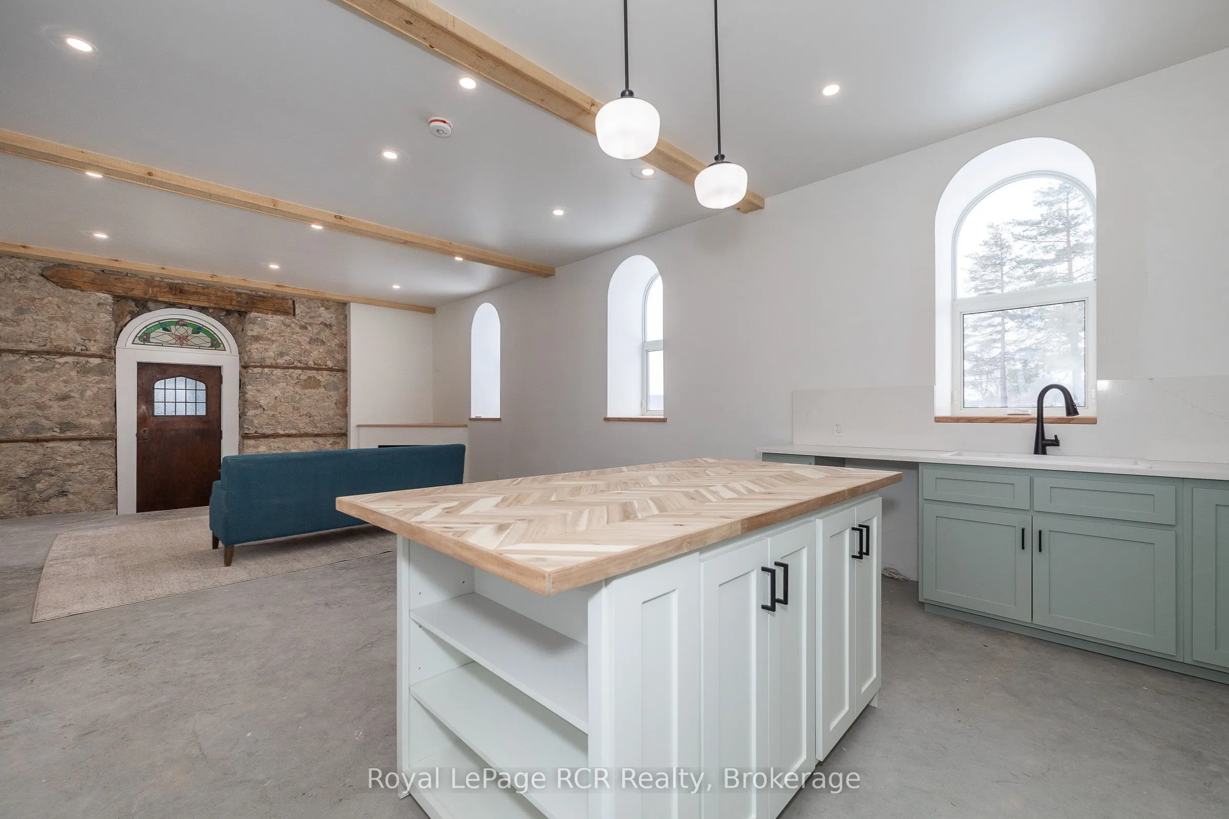 116190 Grey Road 3