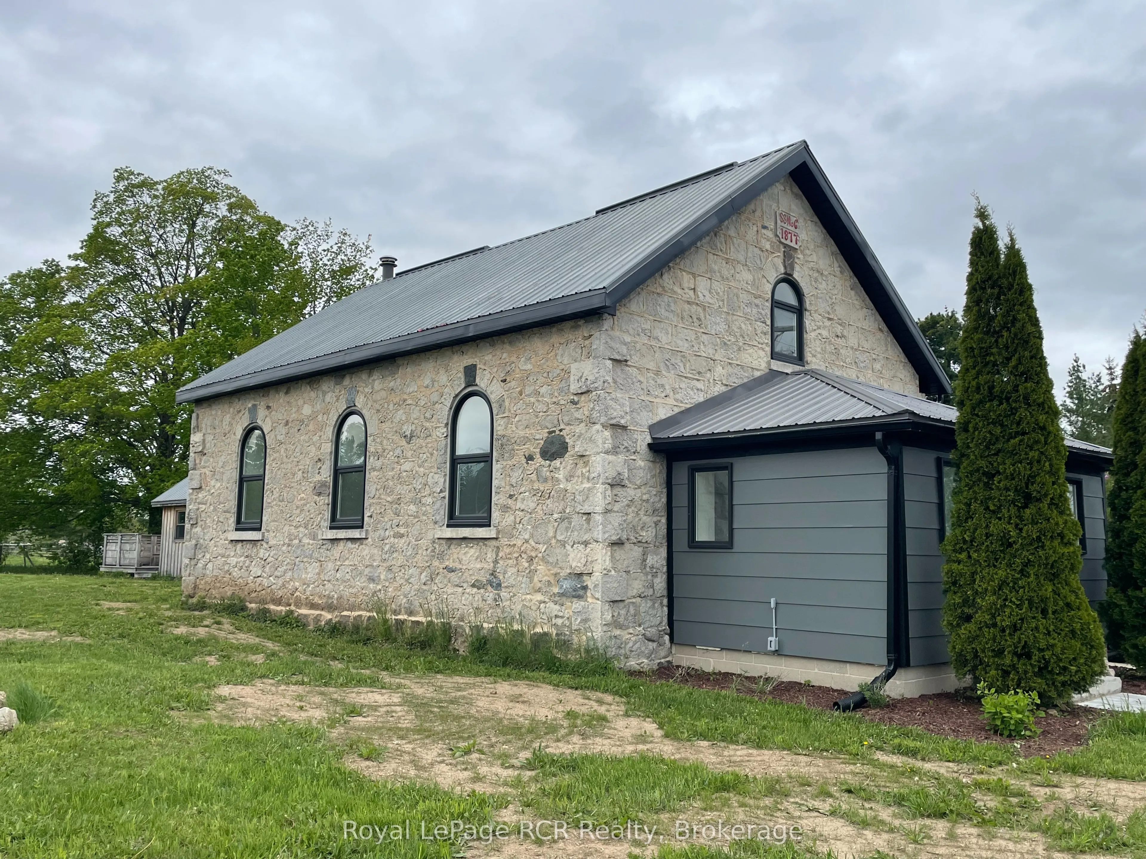 116190 Grey Road 3