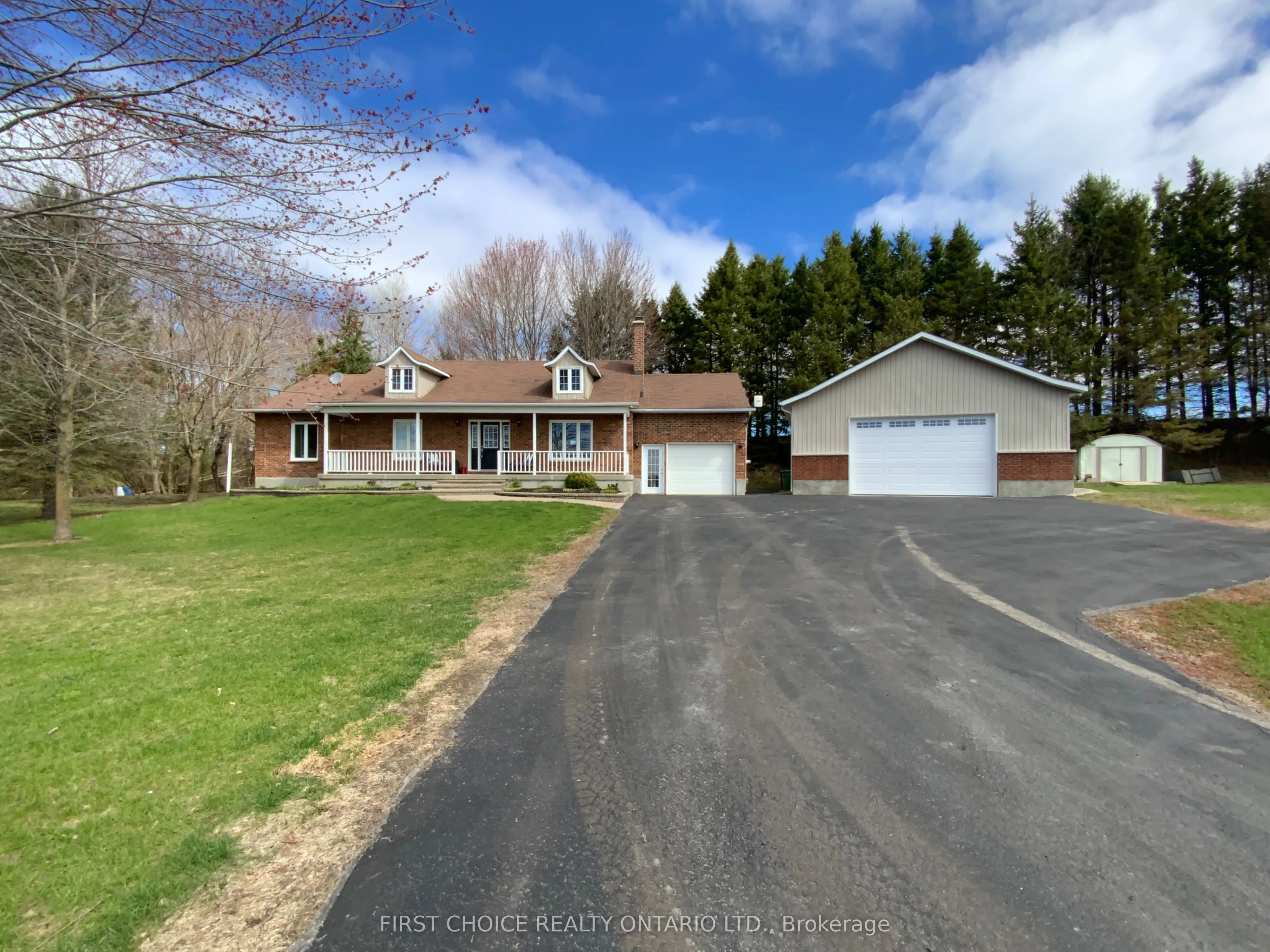 1211 Lacroix Road