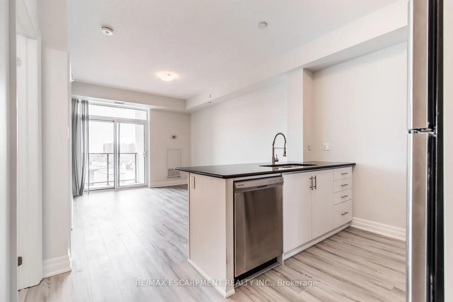 125 Shoreview Place, #510