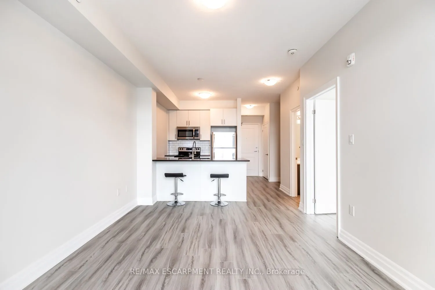 125 Shoreview Place, #510
