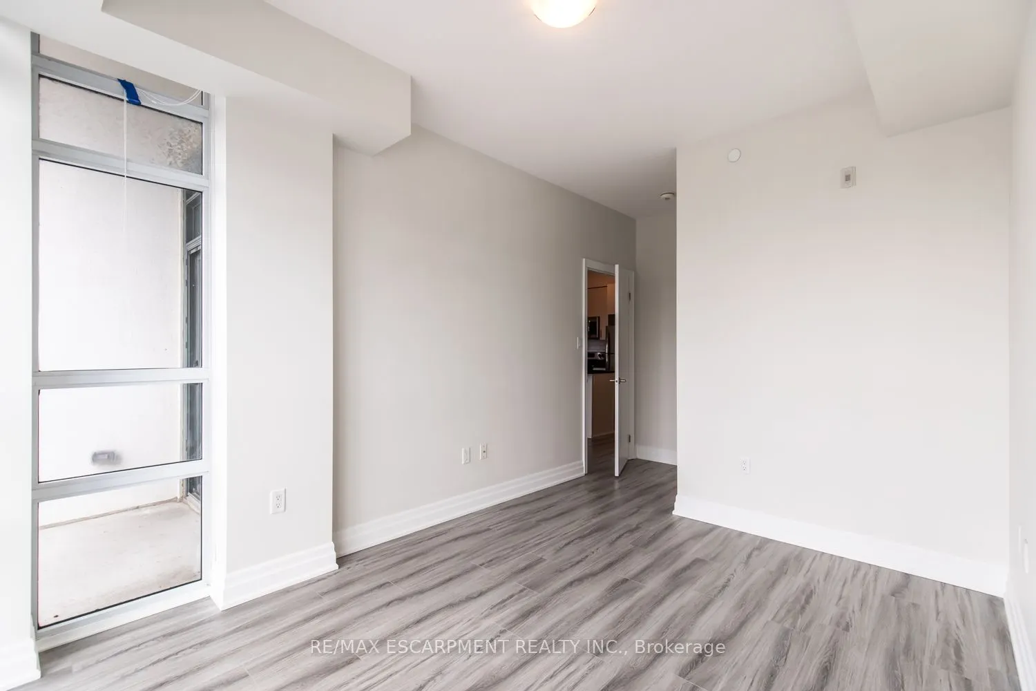 125 Shoreview Place, #510