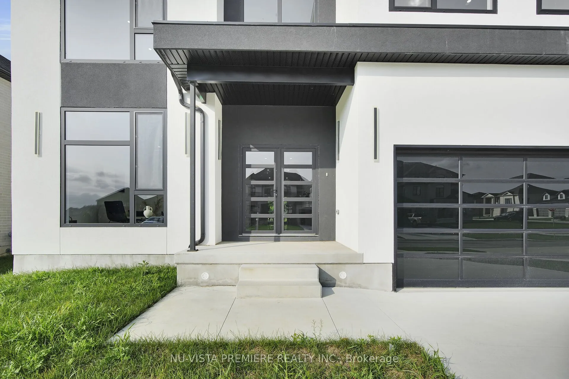 2152 Tripp Drive