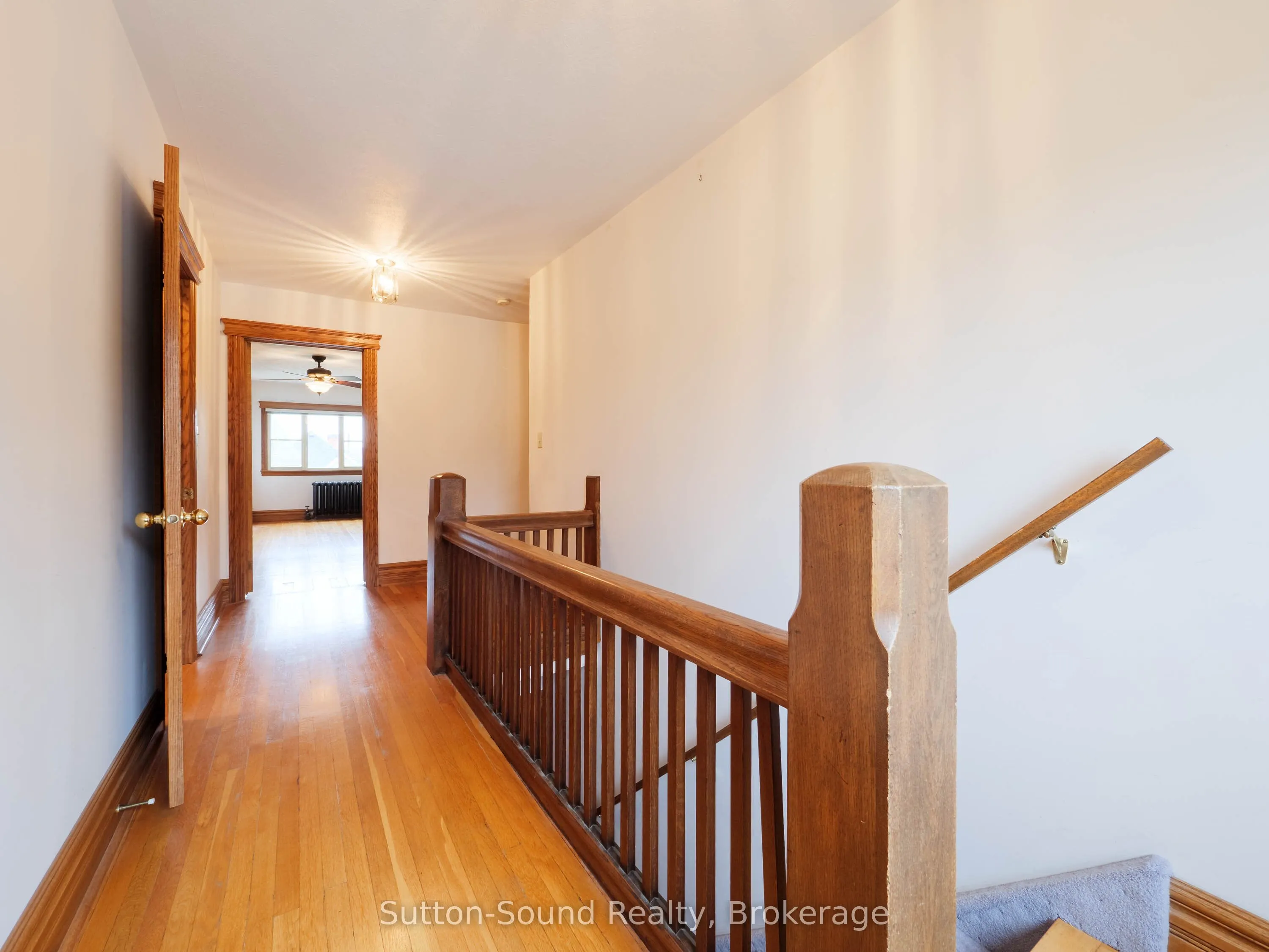 412 11th Street E