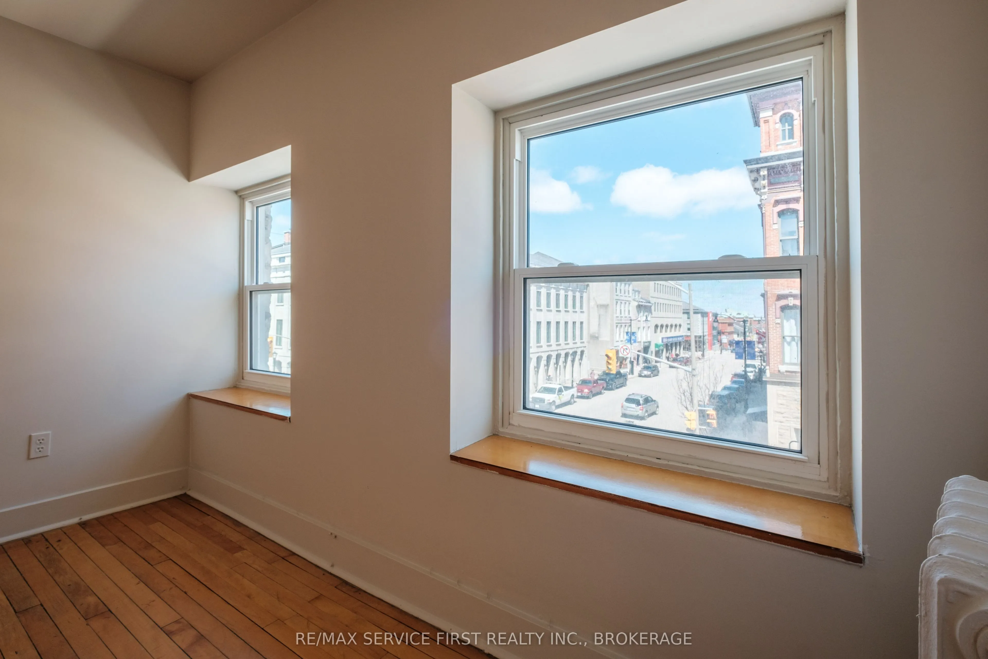 82-94 155-159 Brock St & Wellington St. Street