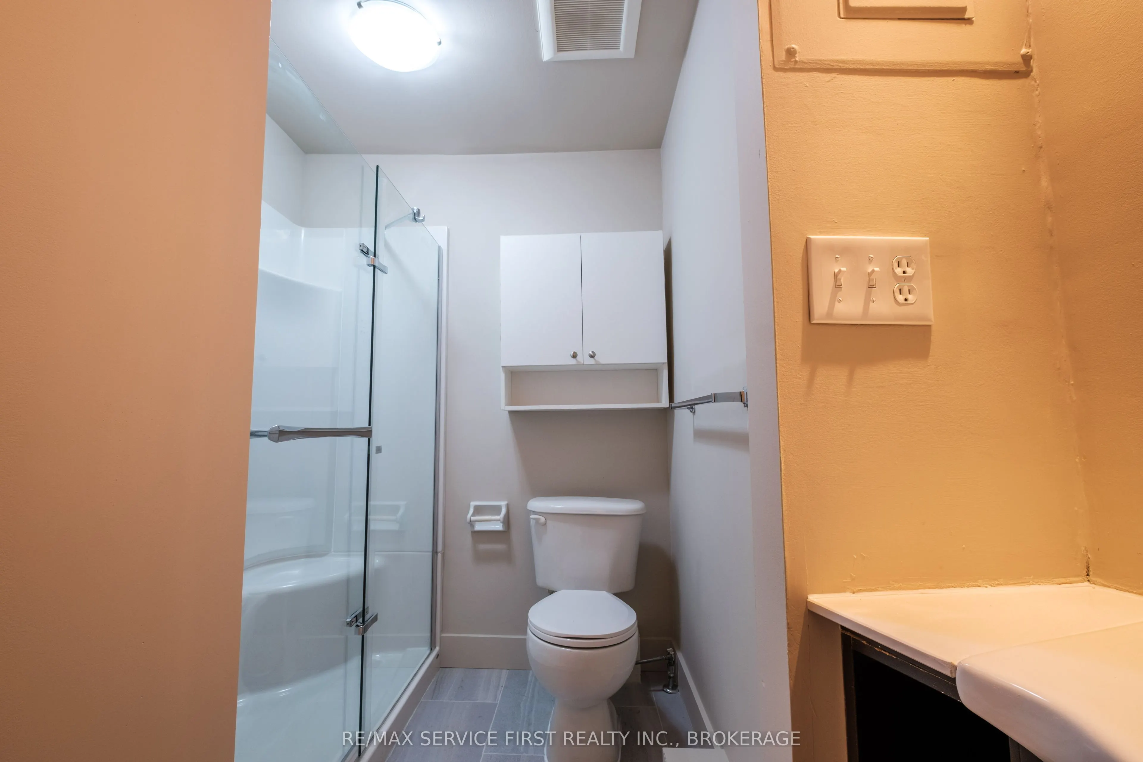 82-94 155-159 Brock St & Wellington St. Street