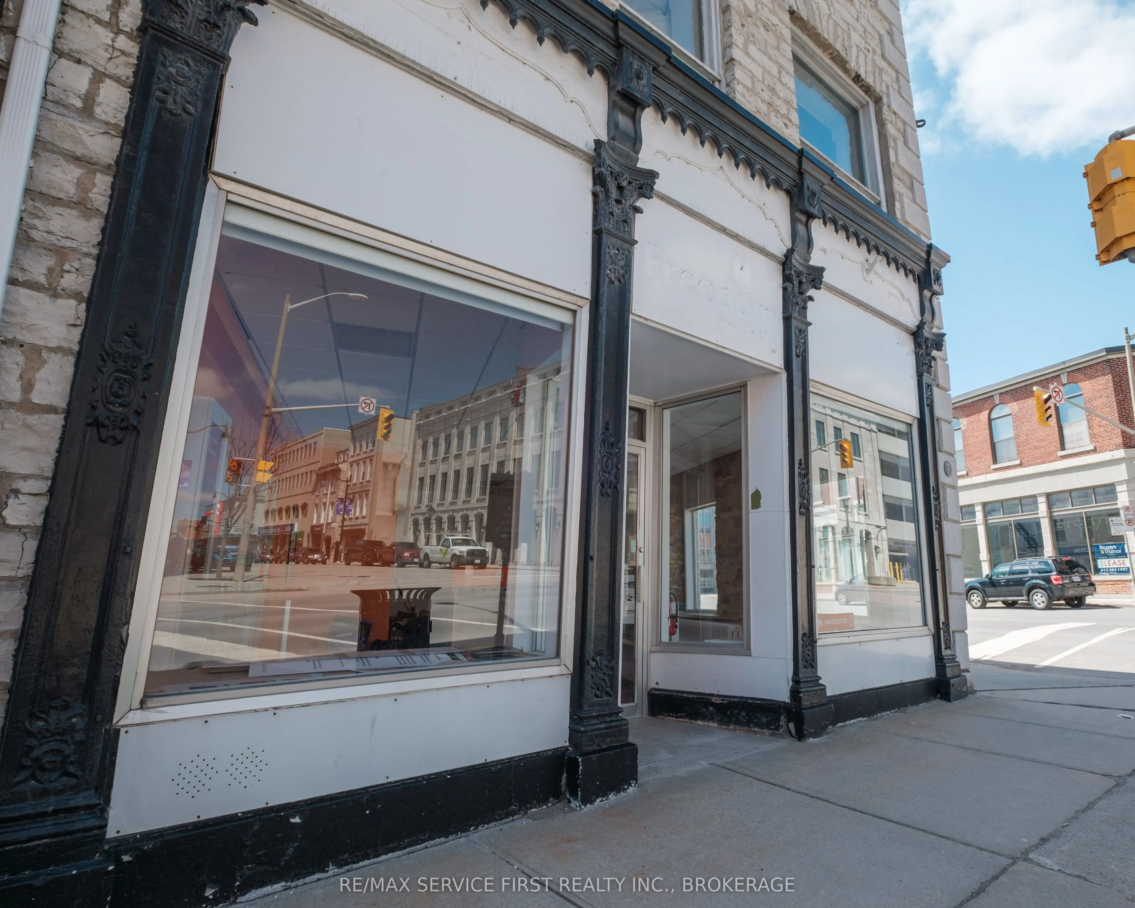 82-94 155-159 Brock St & Wellington St. Street