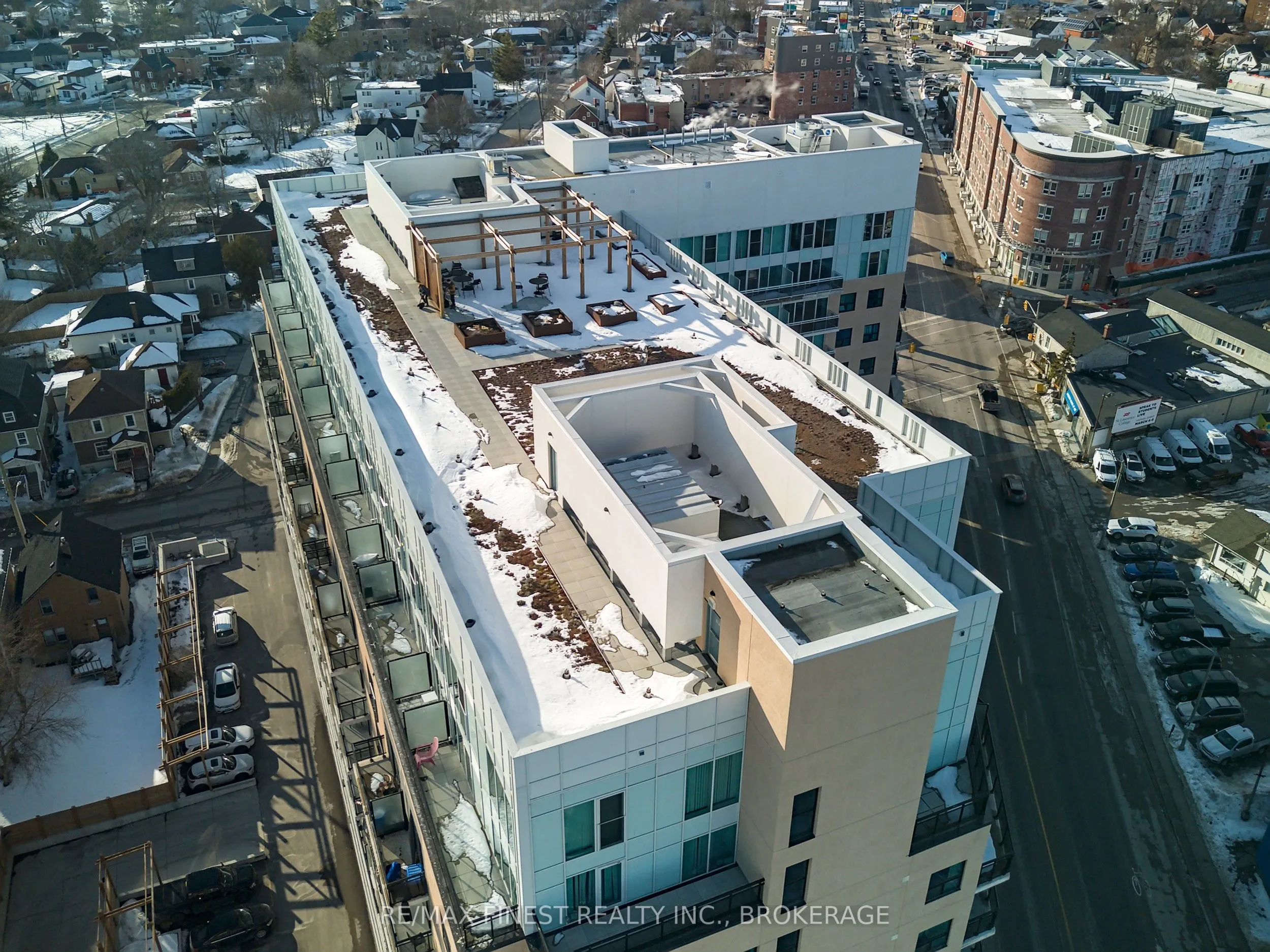 652 Princess Street, #911
