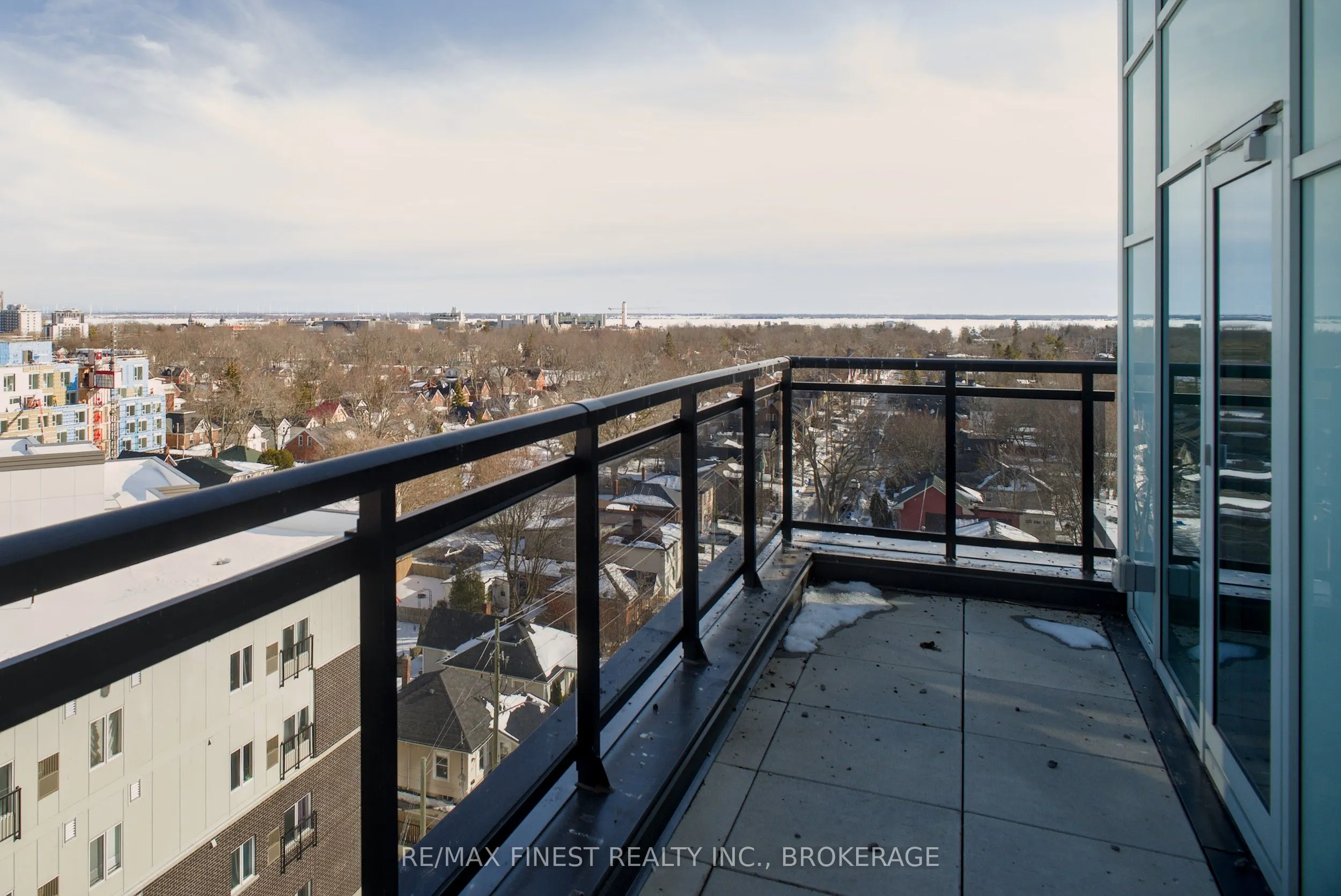 652 Princess Street, #911