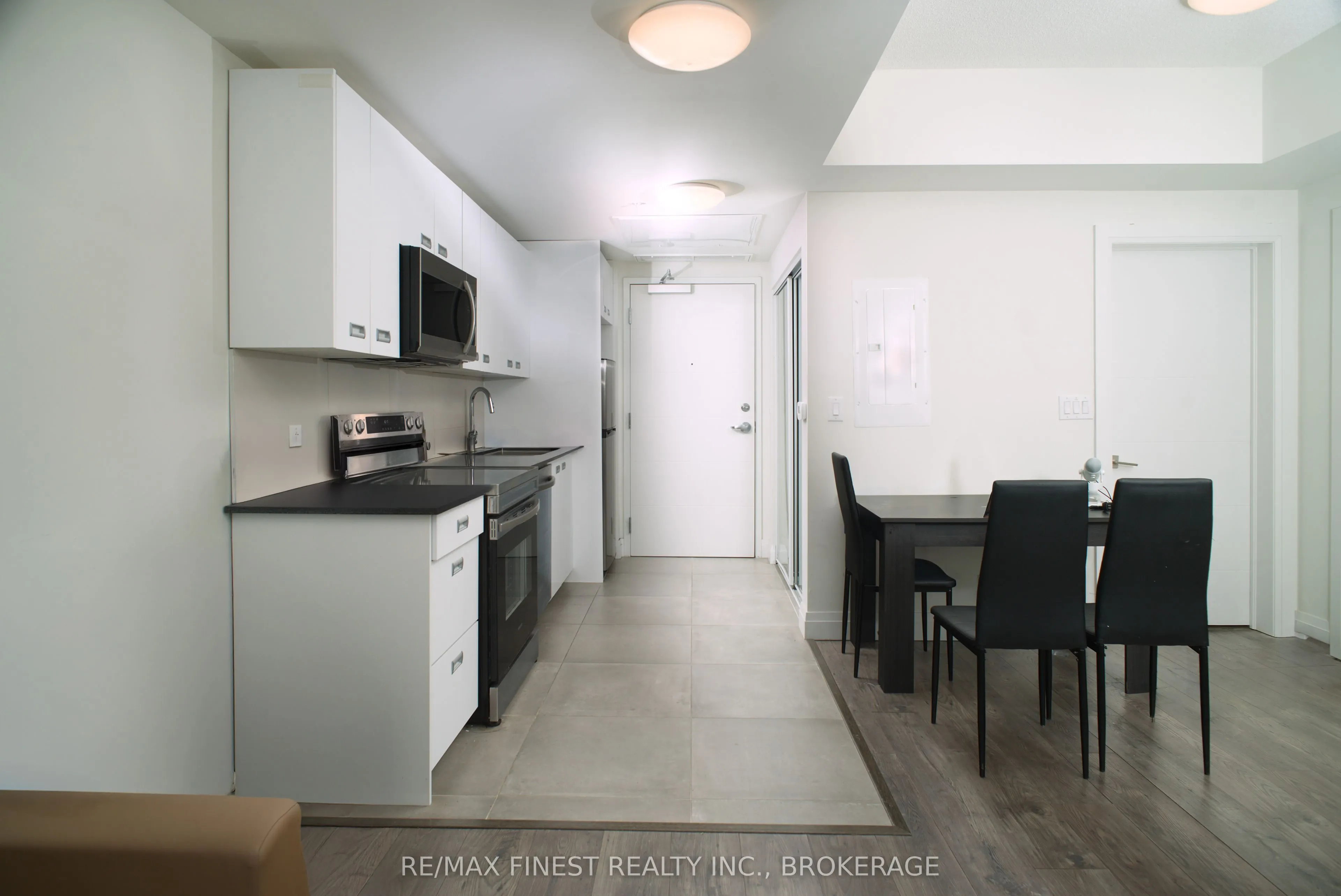 652 Princess Street, #911