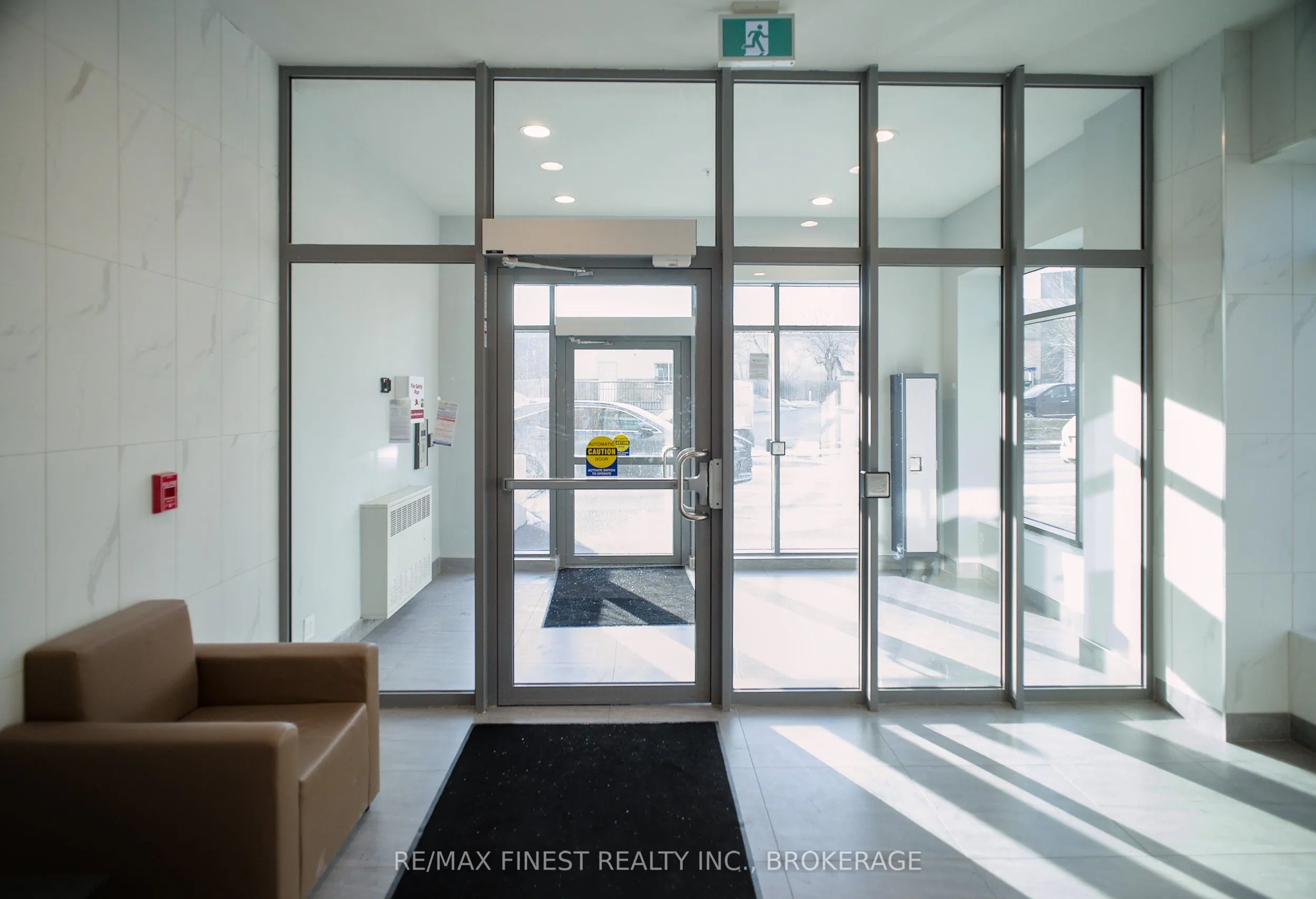 652 Princess Street, #911