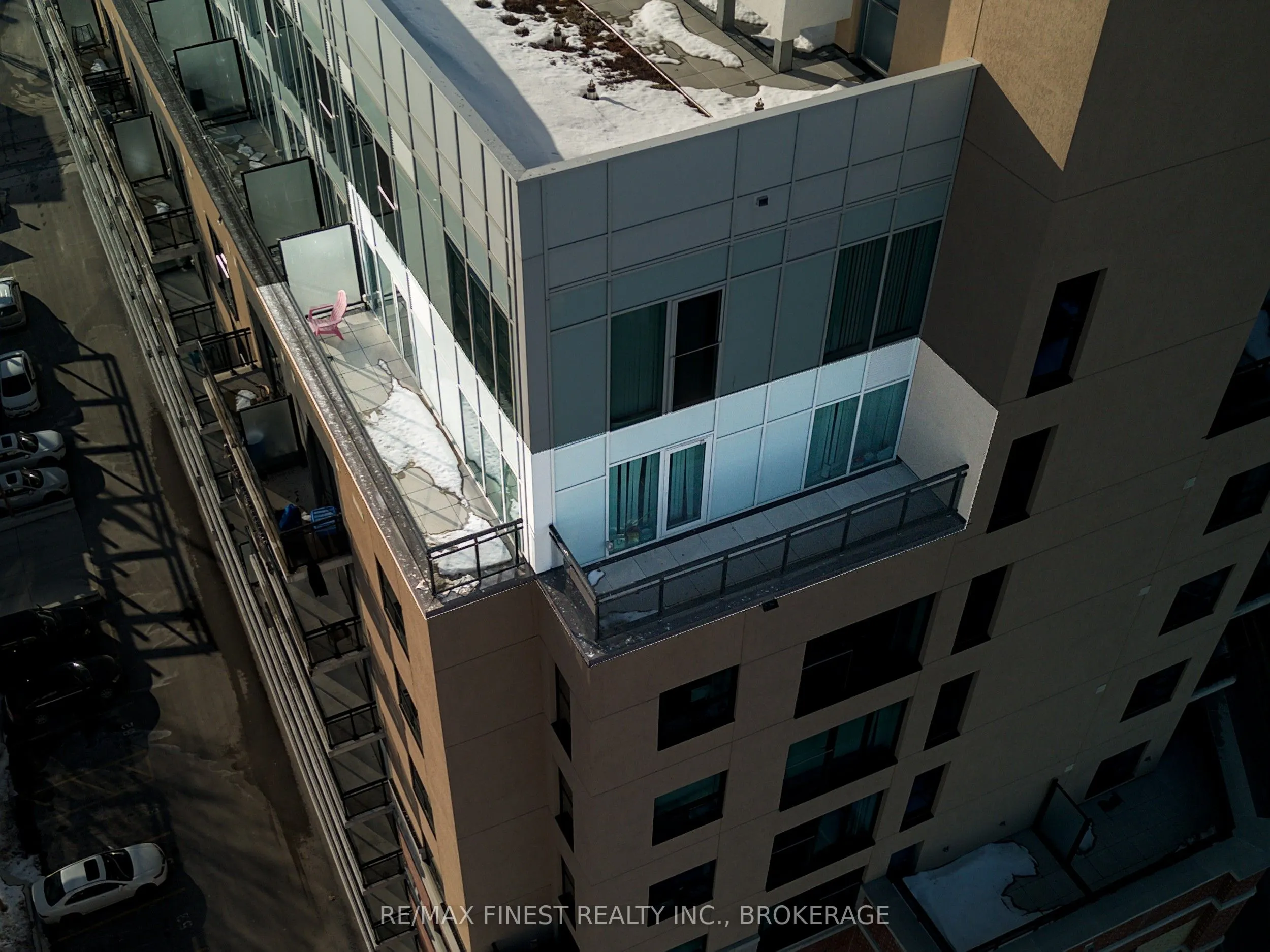 652 Princess Street, #911