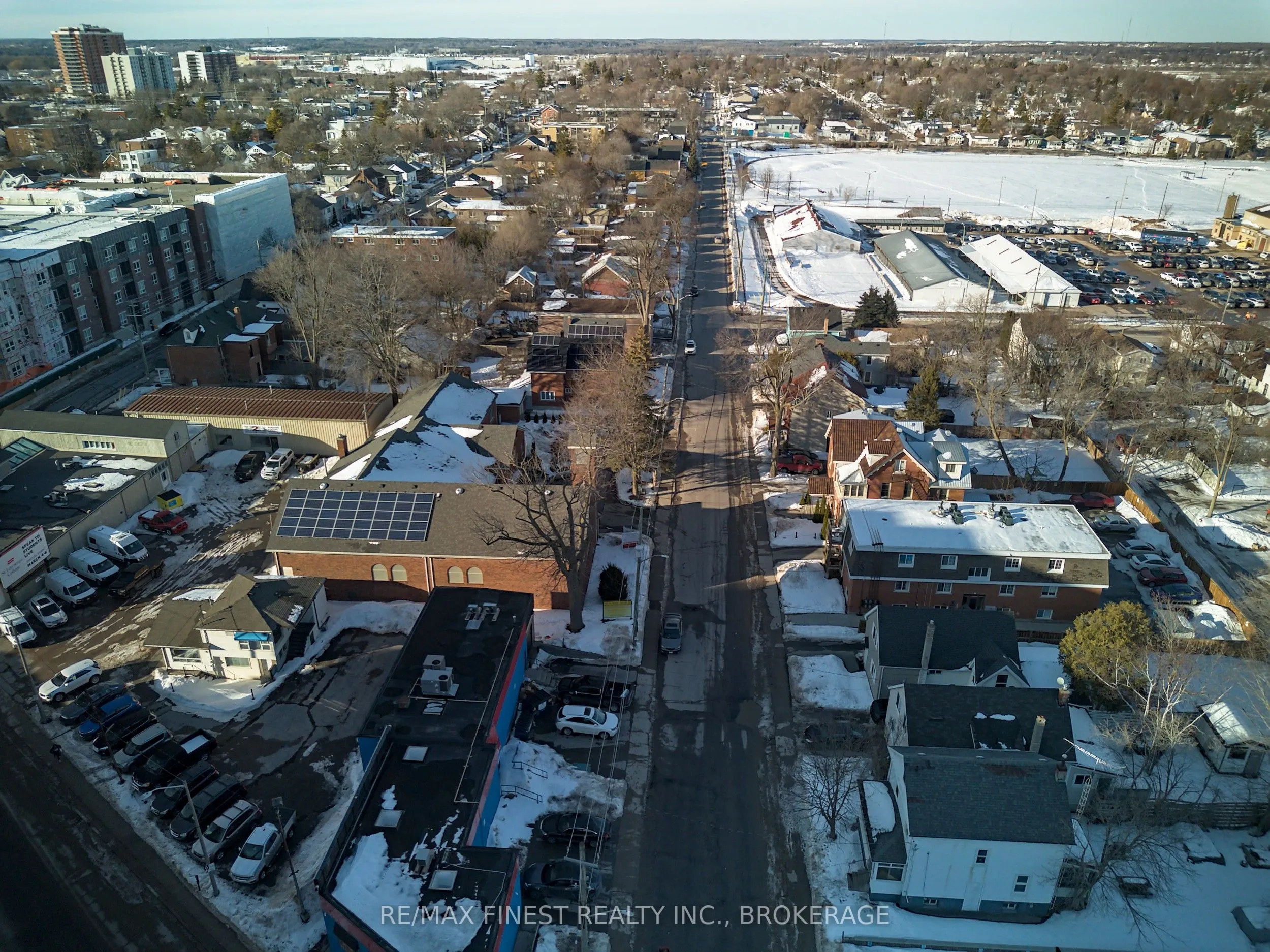 652 Princess Street, #911