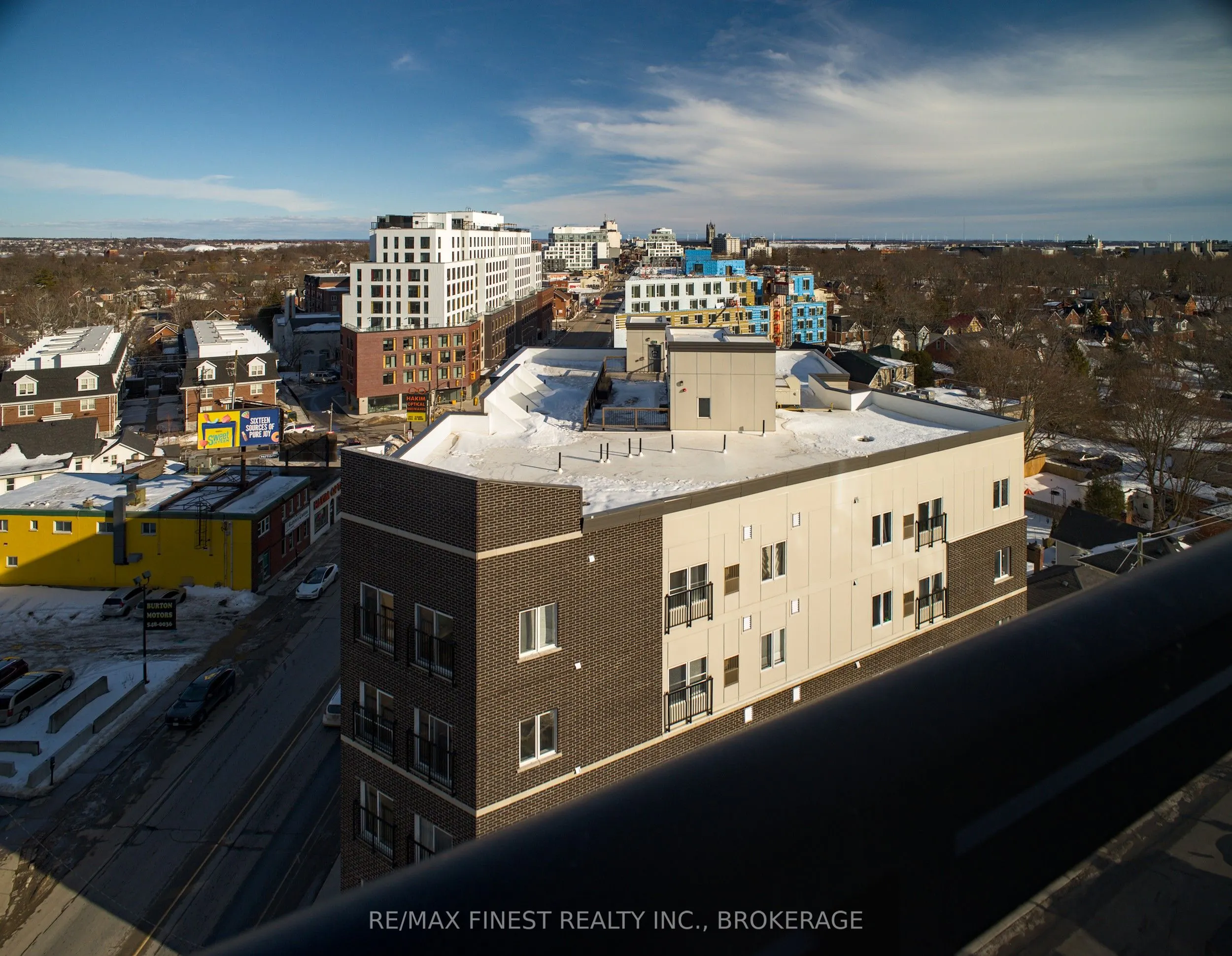 652 Princess Street, #911