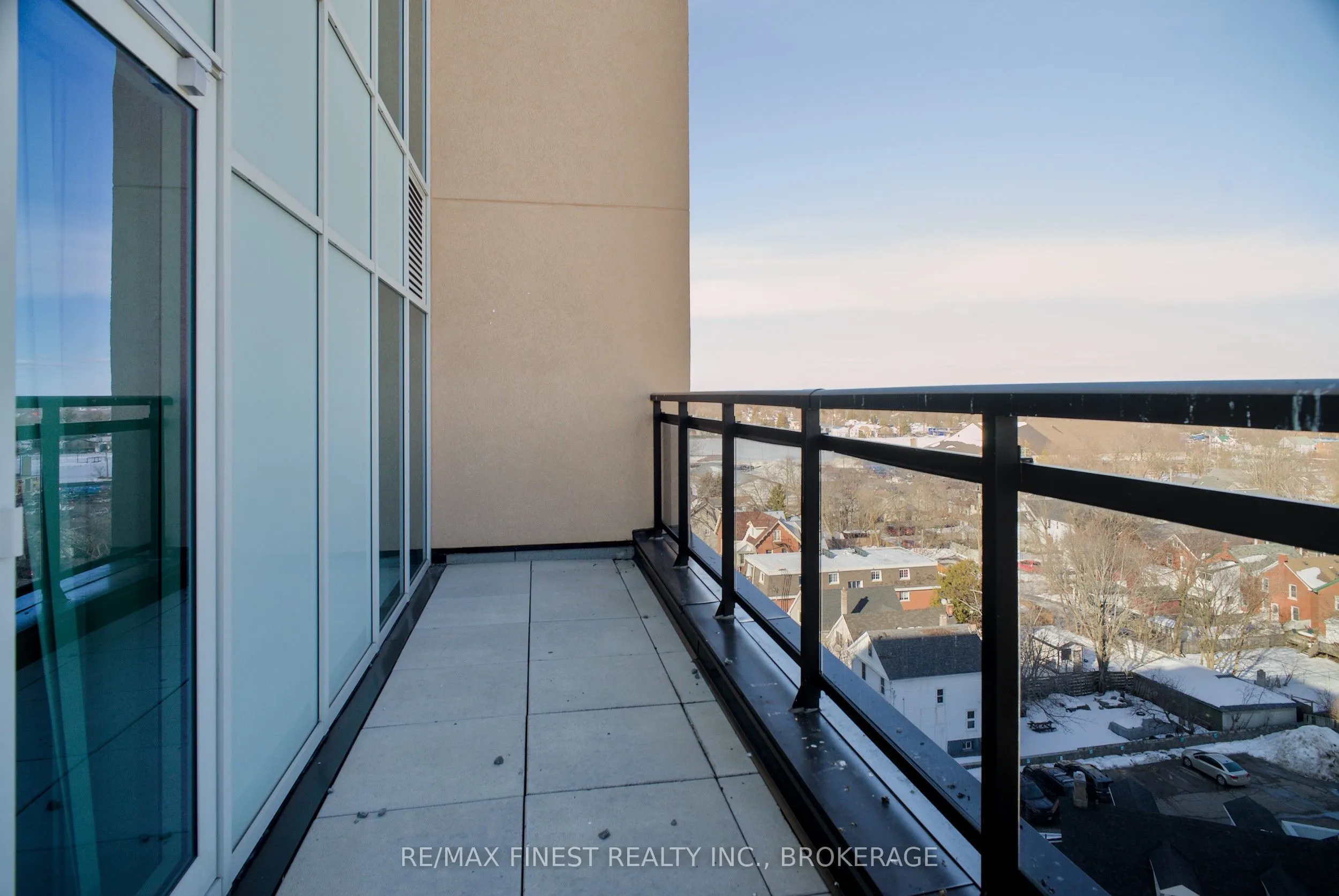 652 Princess Street, #911