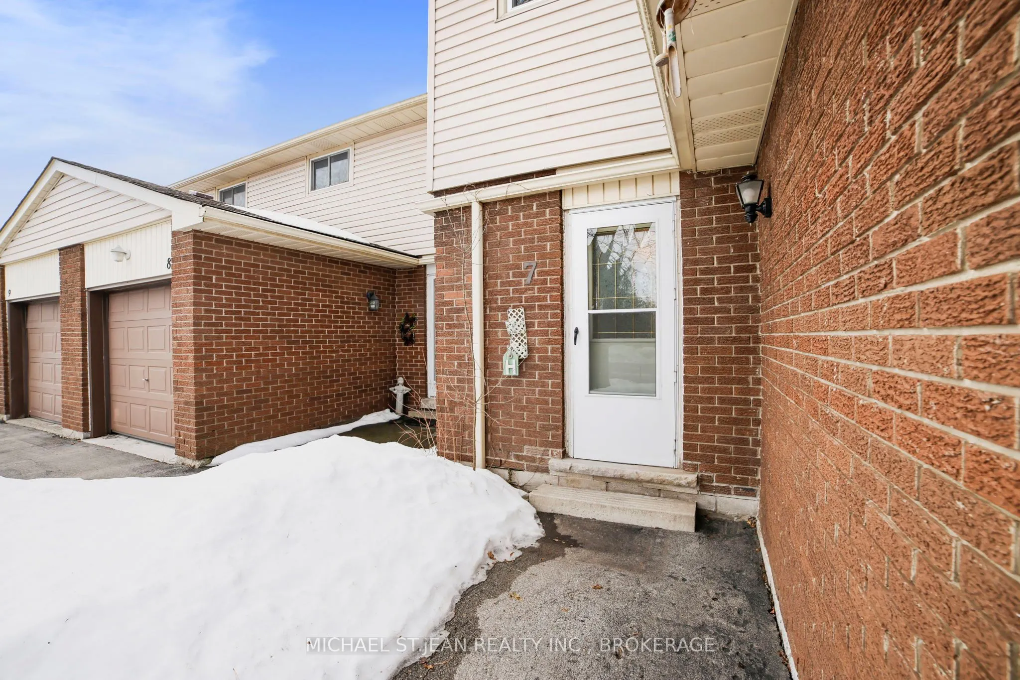 1350 Limeridge Road E, #7