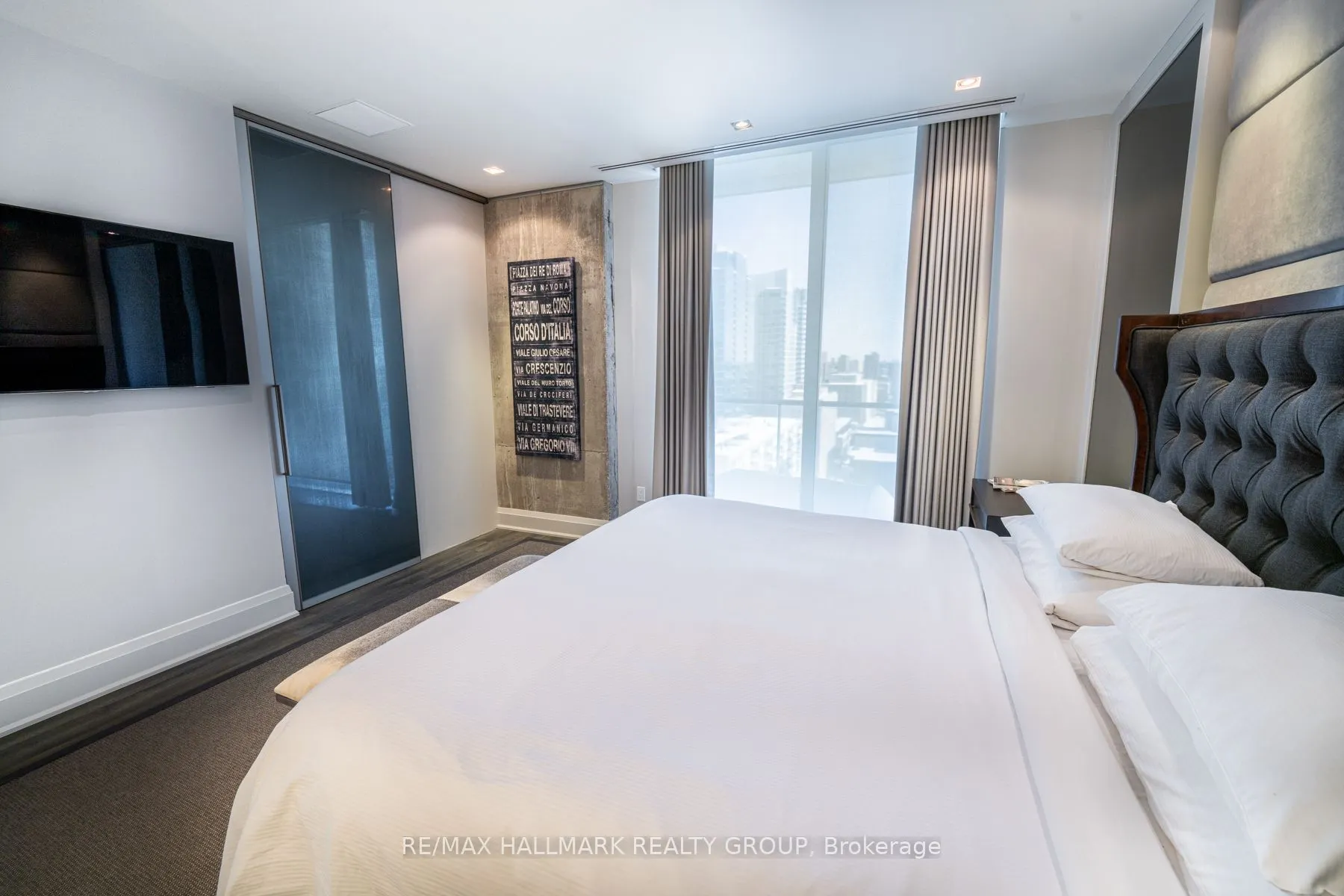 300 Lisgar Street, #1701