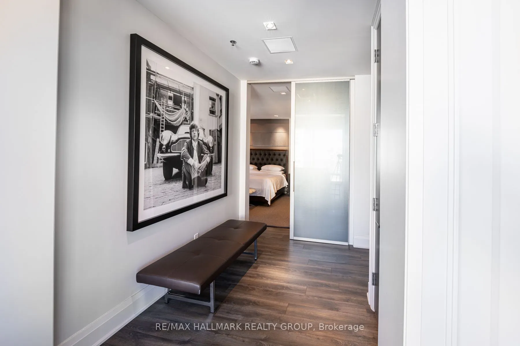 300 Lisgar Street, #1701