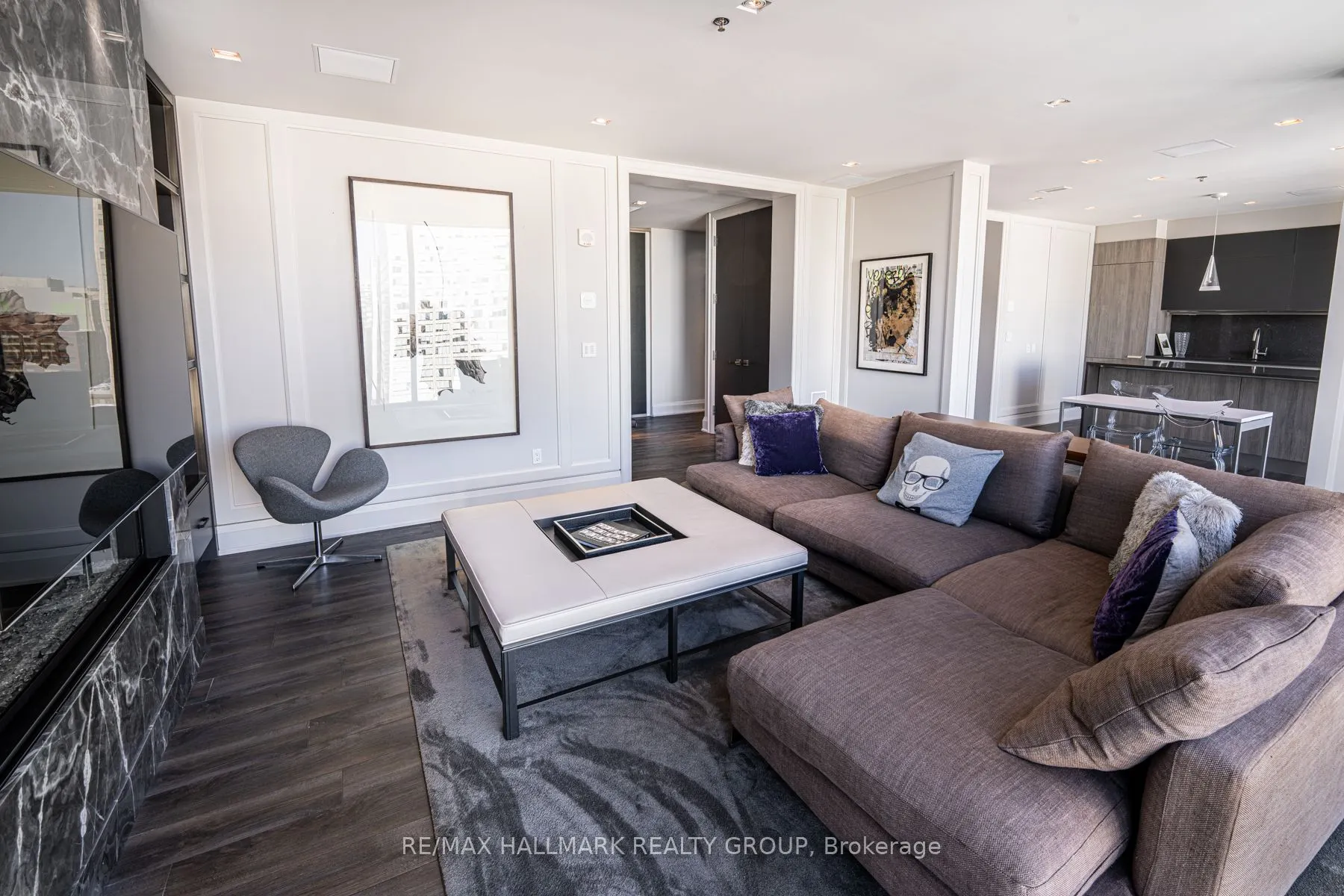 300 Lisgar Street, #1701